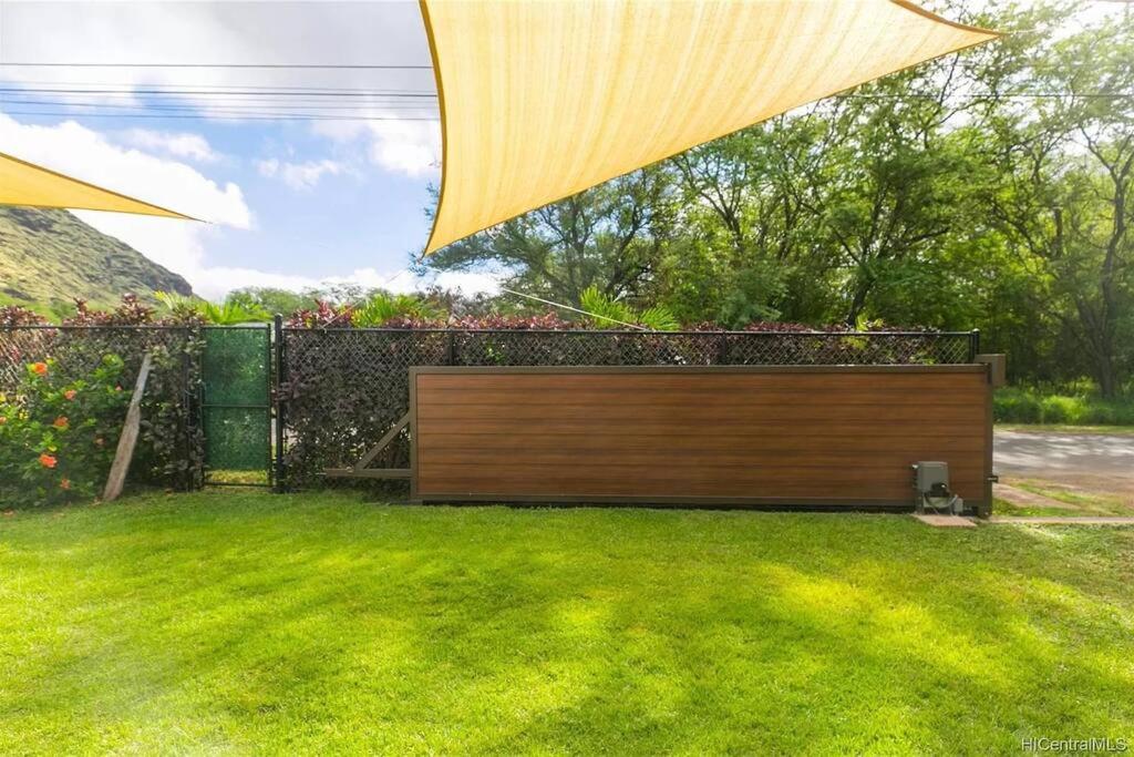 Charming Country Cottage just a few steps from the beach! view 3