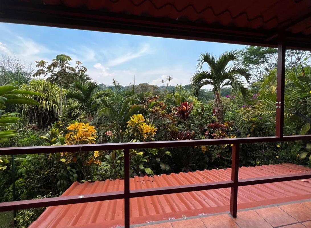 Eden Atenas Costa Rica