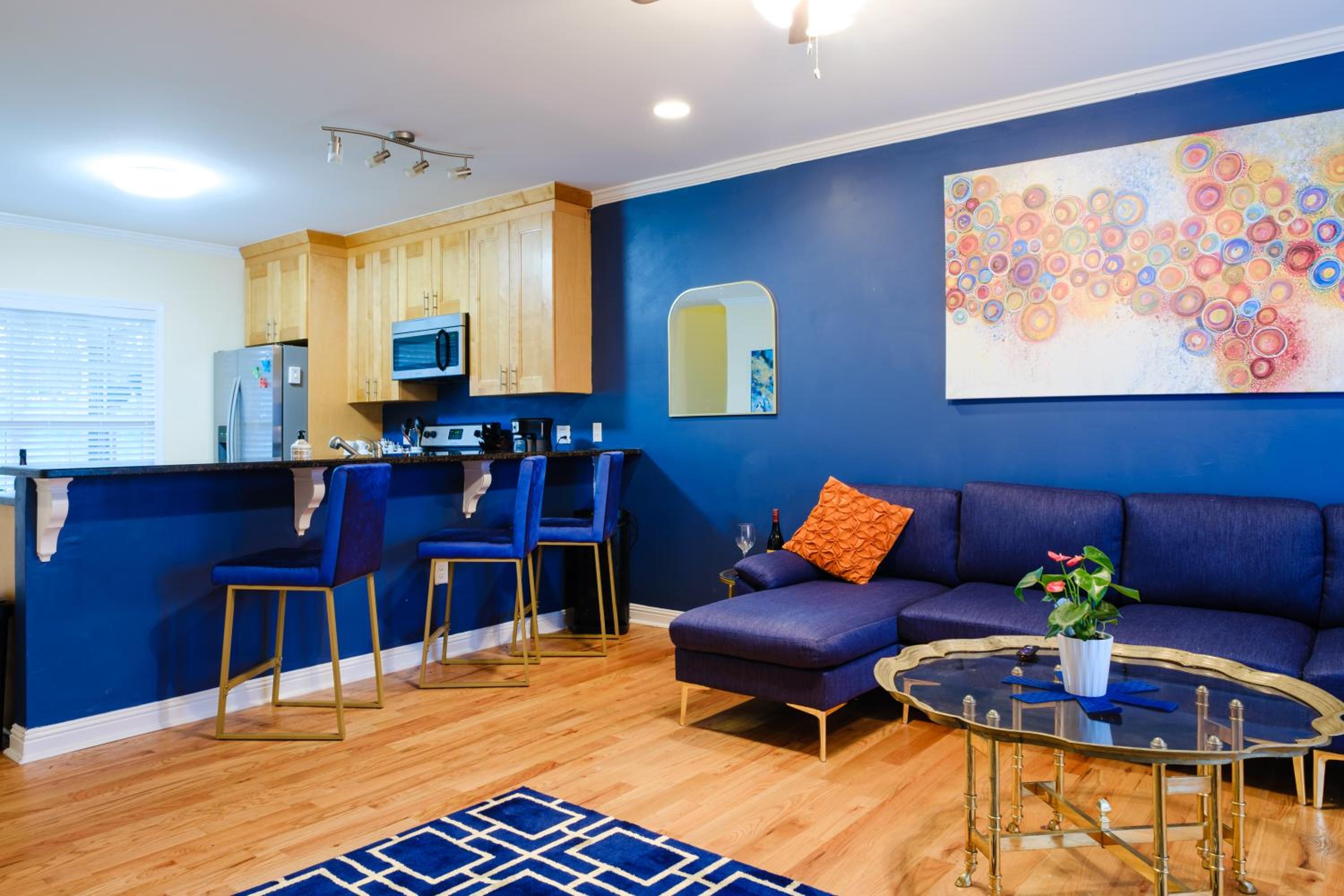Amazing ATL downtown houses - minutes walk to bars, food and transport!