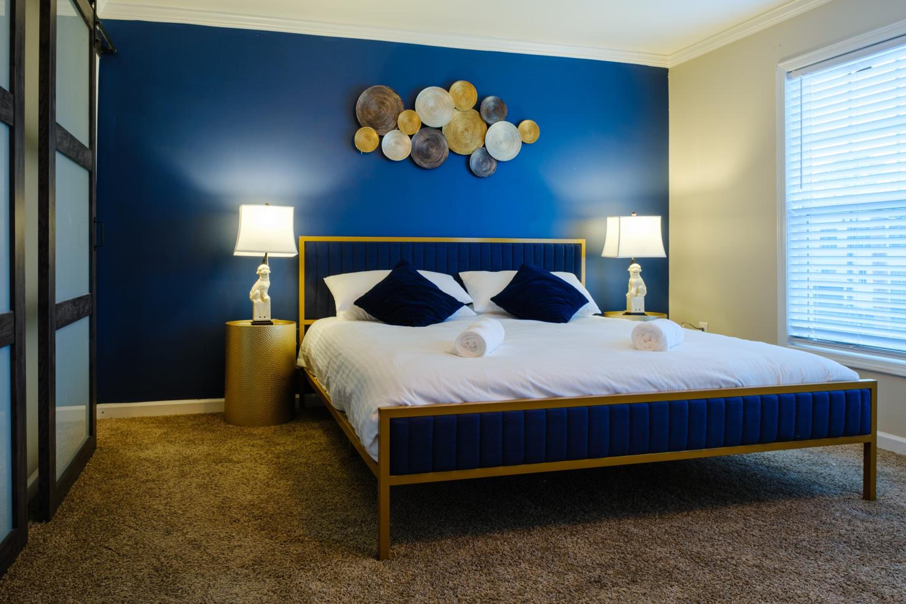 Amazing ATL downtown houses - minutes walk to bars, food and transport!
