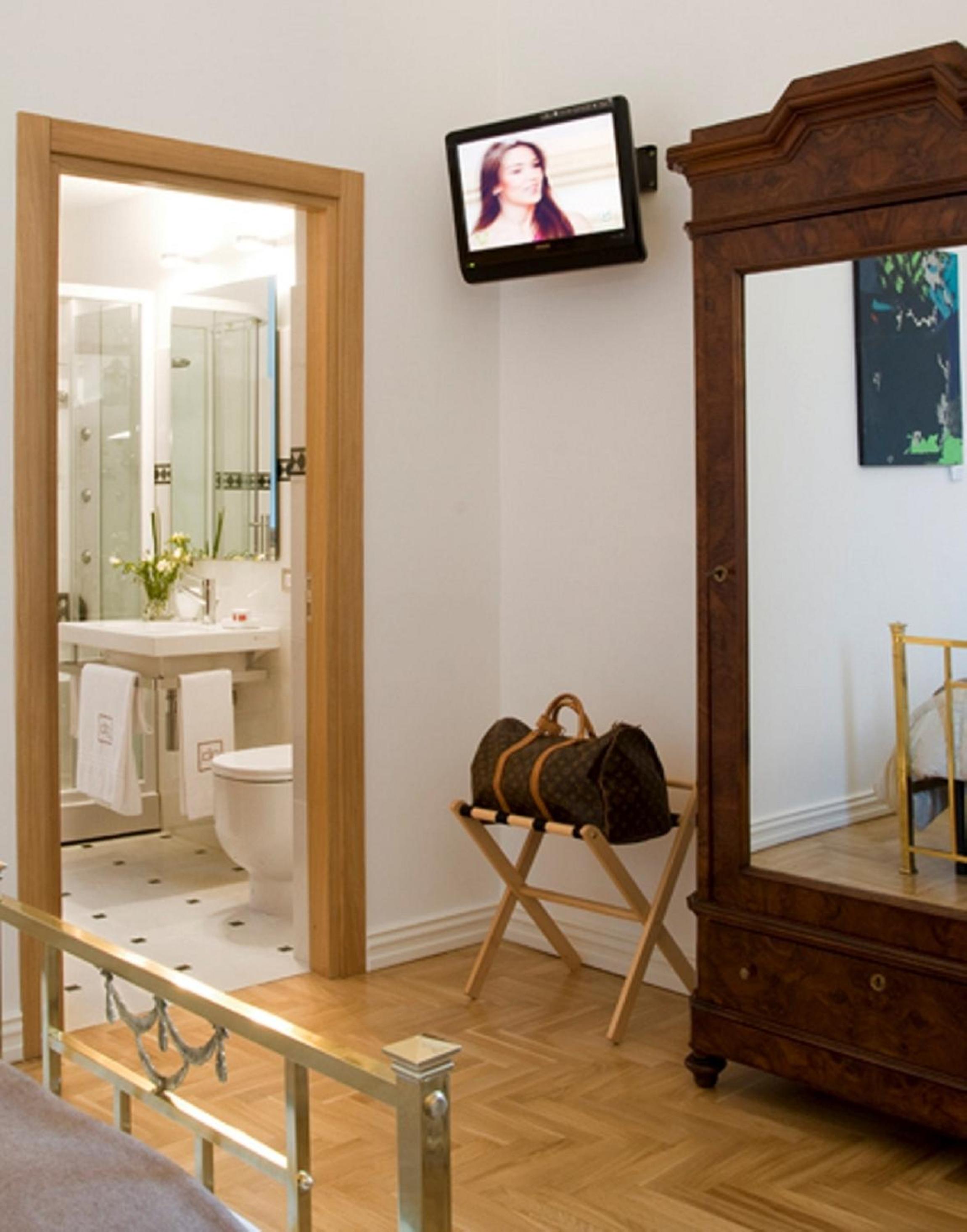 Photo 29