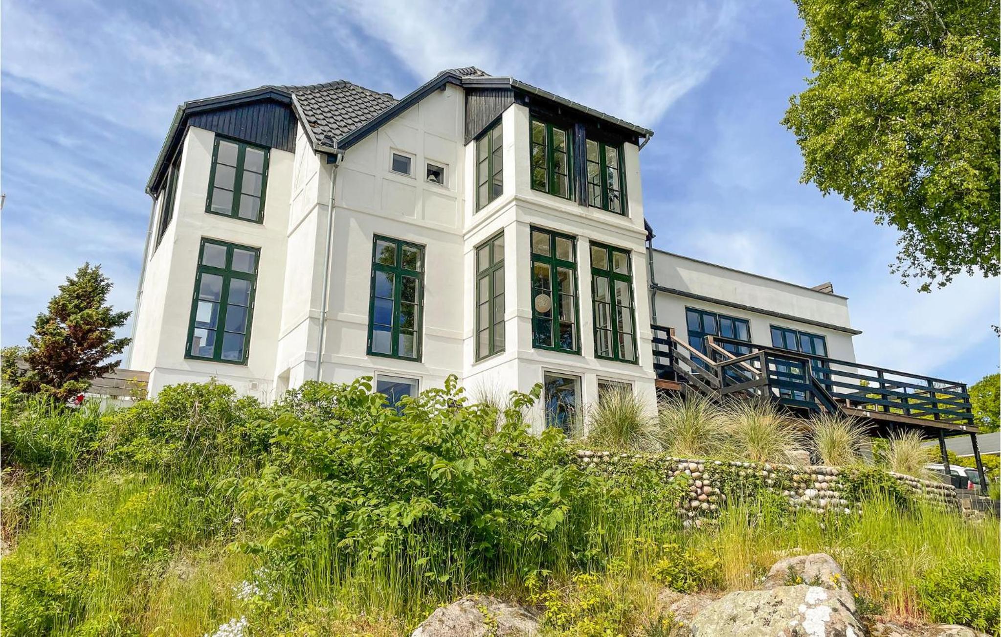 Stunning Home In Allinge With Wifi
