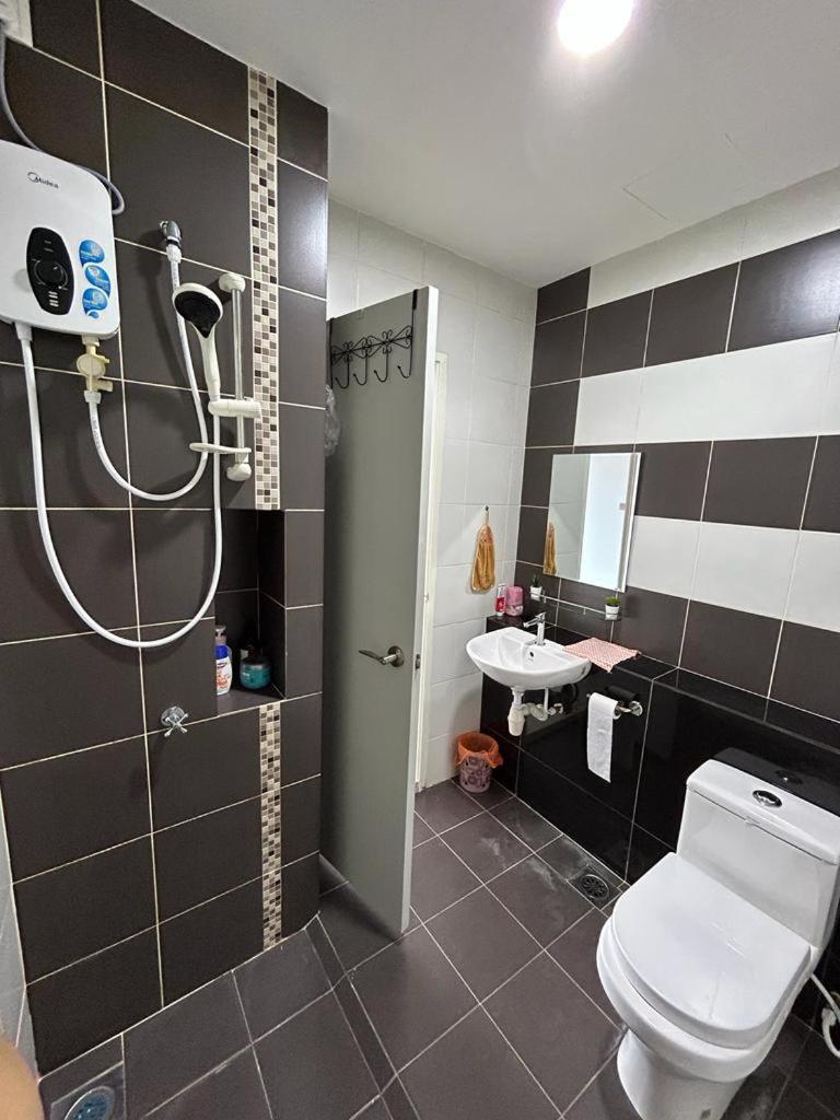 Austin Regency Mount Austin, Johor Bahru, Homestay in JB