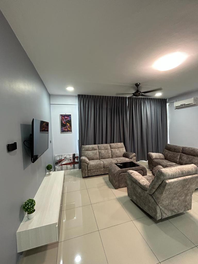Austin Regency Mount Austin, Johor Bahru, Homestay in JB