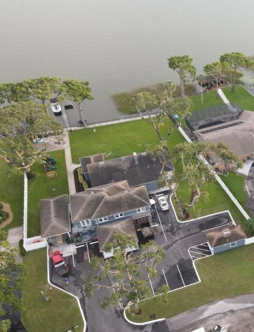 Paradise on Lake Harris Apt #101 view 4