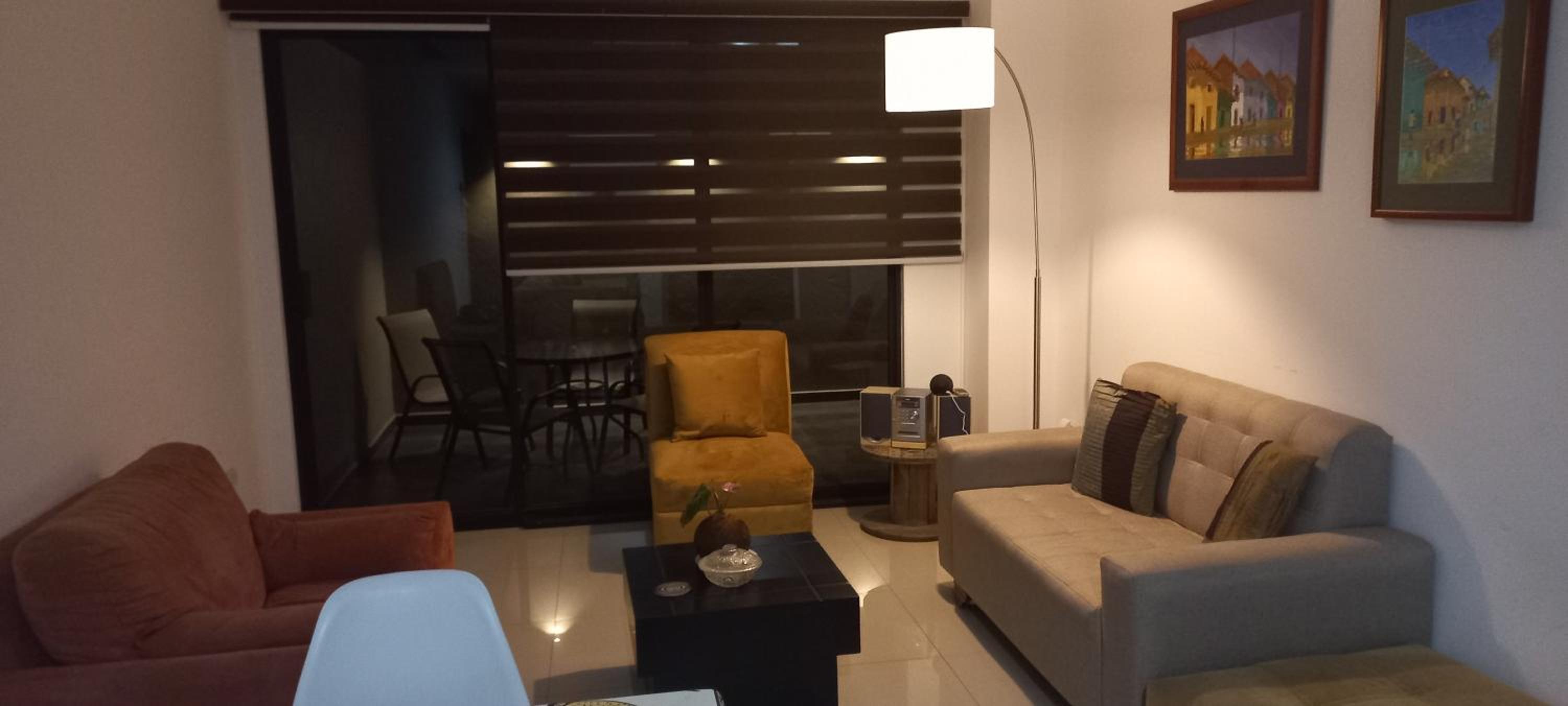 Departamento excelente ubicación con parqueo
