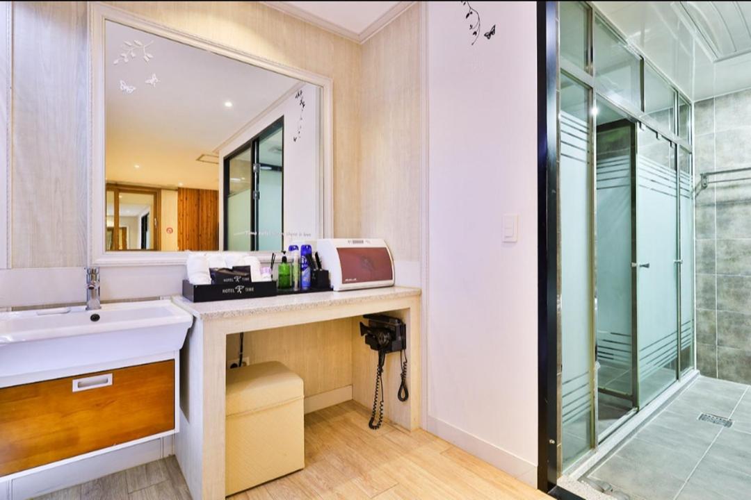 Time Hotel