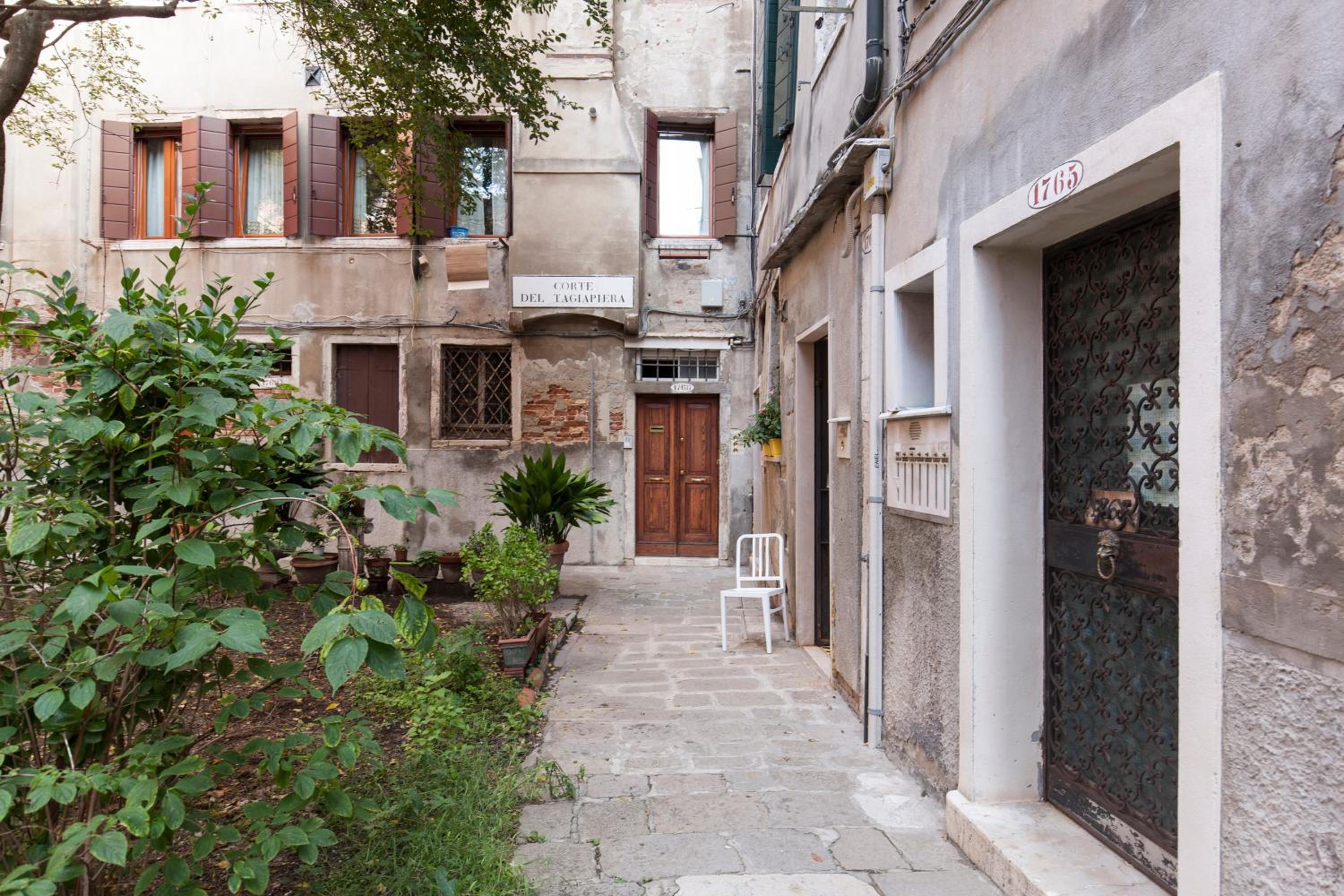 Casa Del Melograno
