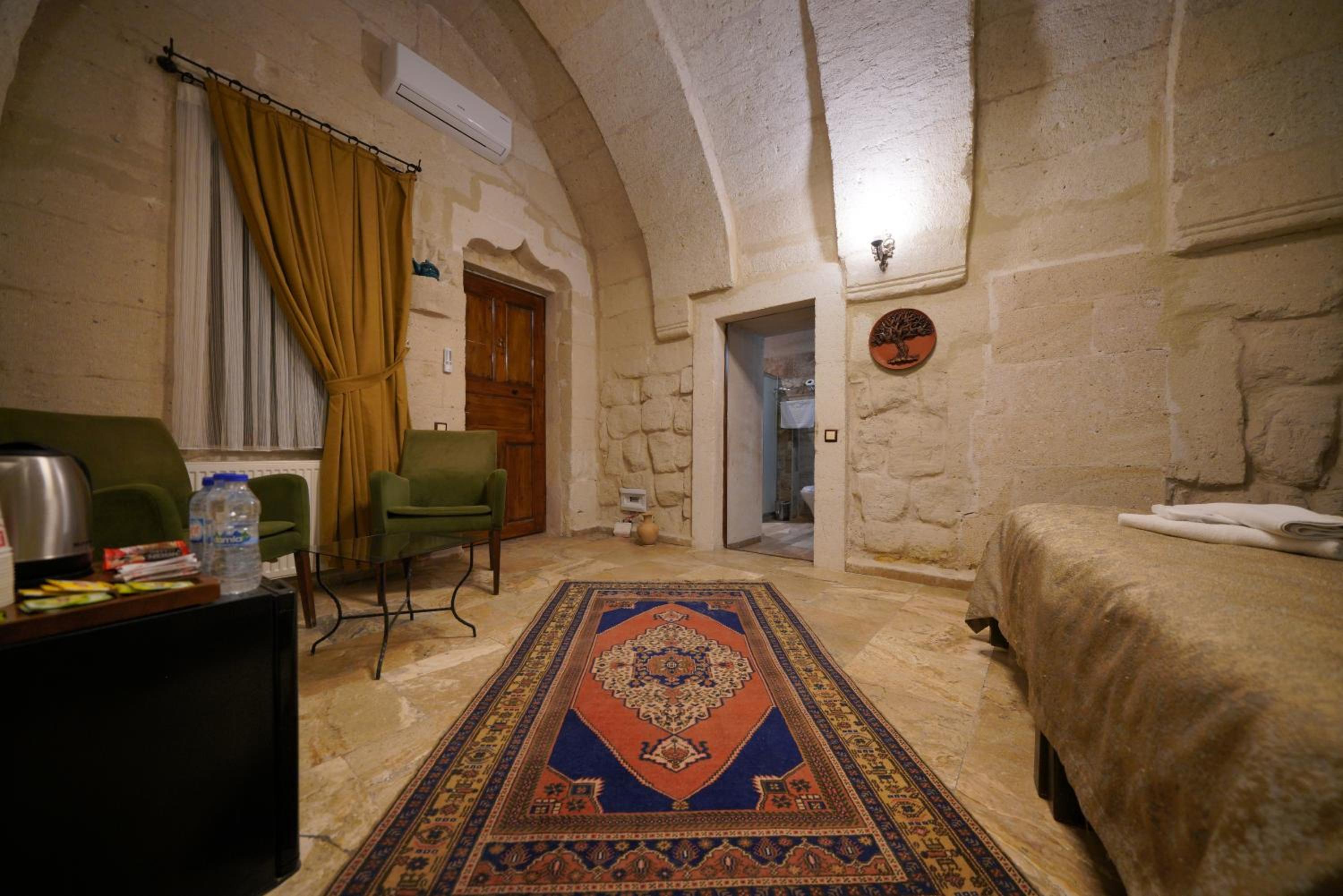 Emit Cave Hotel - Image 99