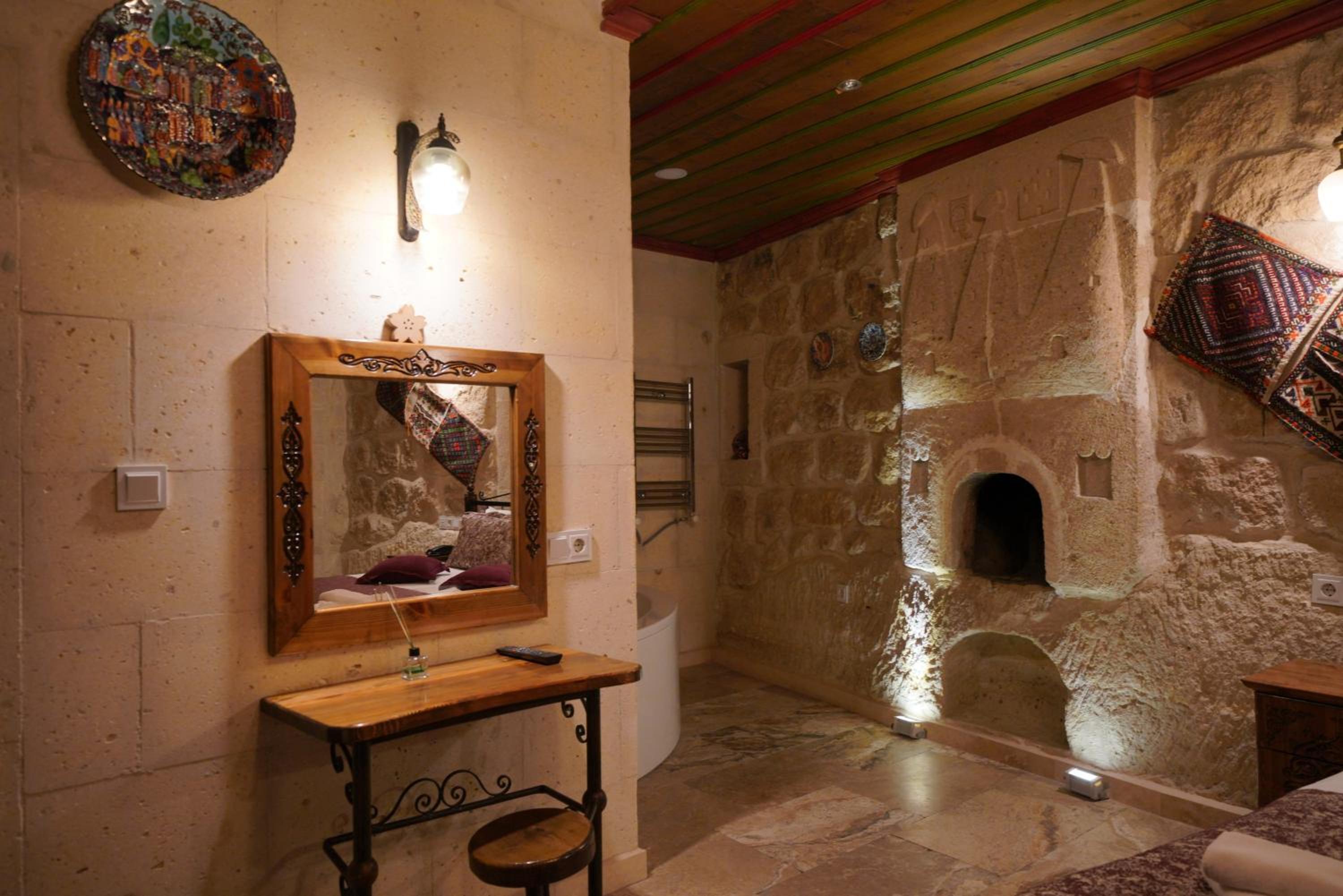 Emit Cave Hotel - Image 111