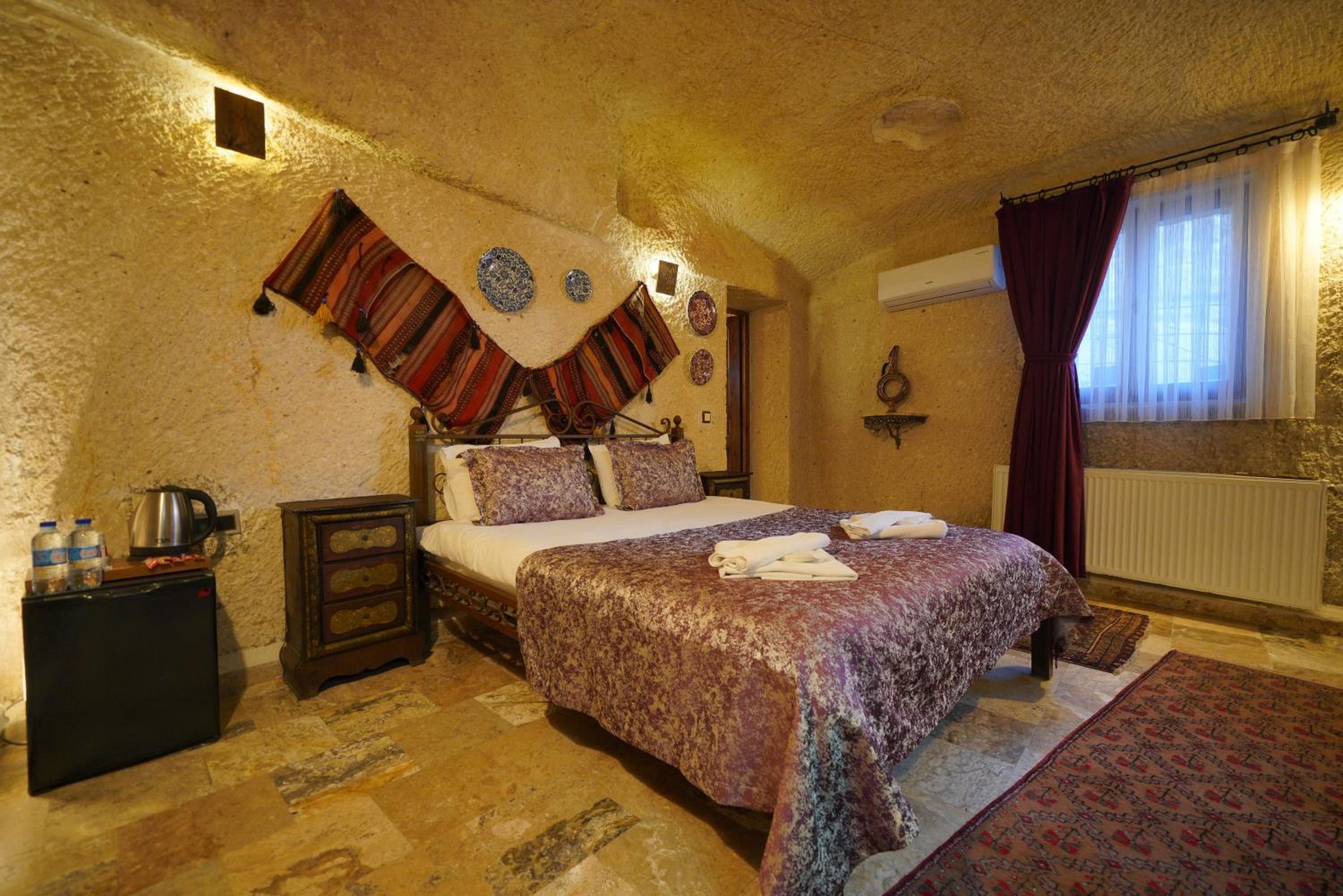 Emit Cave Hotel - Image 147