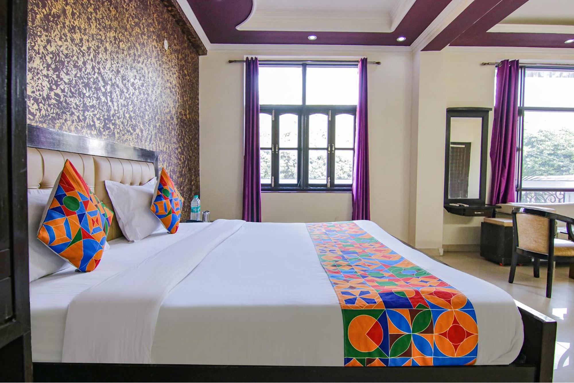 FabHotel City Palace