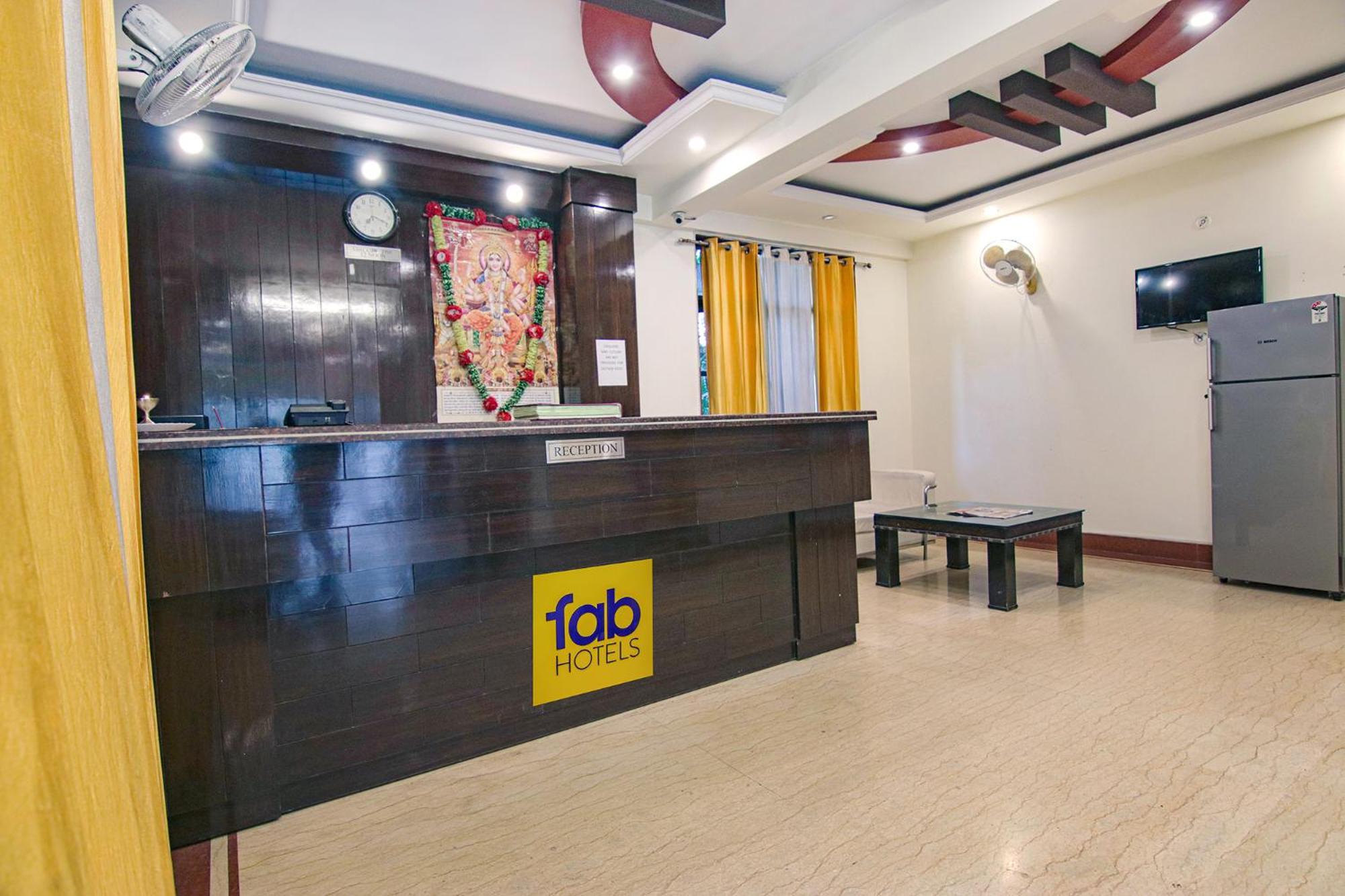 FabHotel City Palace