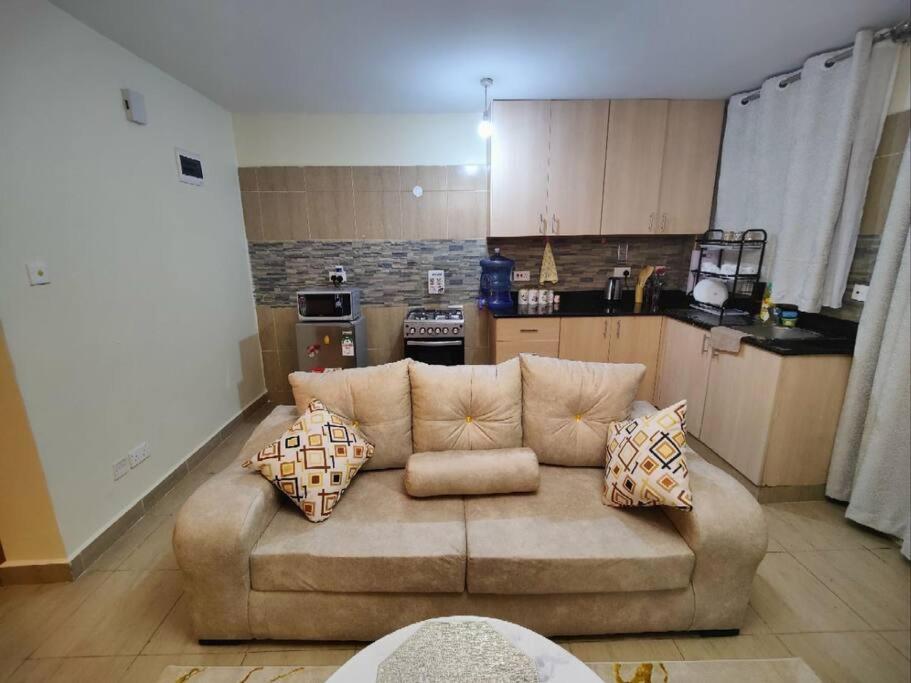 N&N Luxury Suites Studio view 4