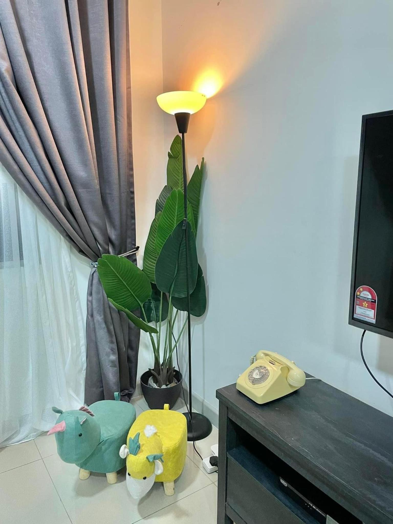 KiRA Drawbridge Homestay max 8 pax only with pool WIFI NETFLIX near KTCC Mall photo 4