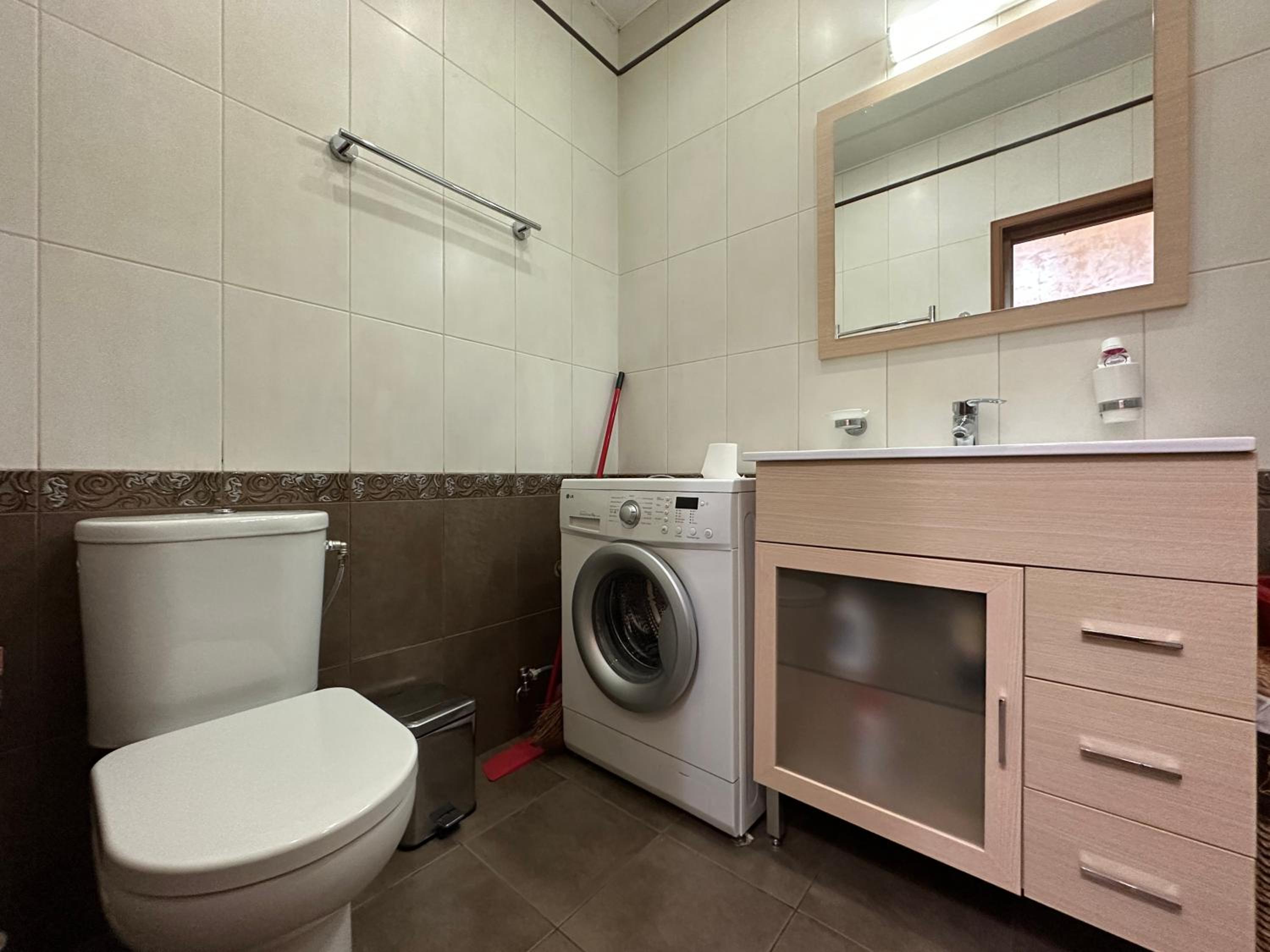 Aram street, 1 bedroom Modern apartment DI482