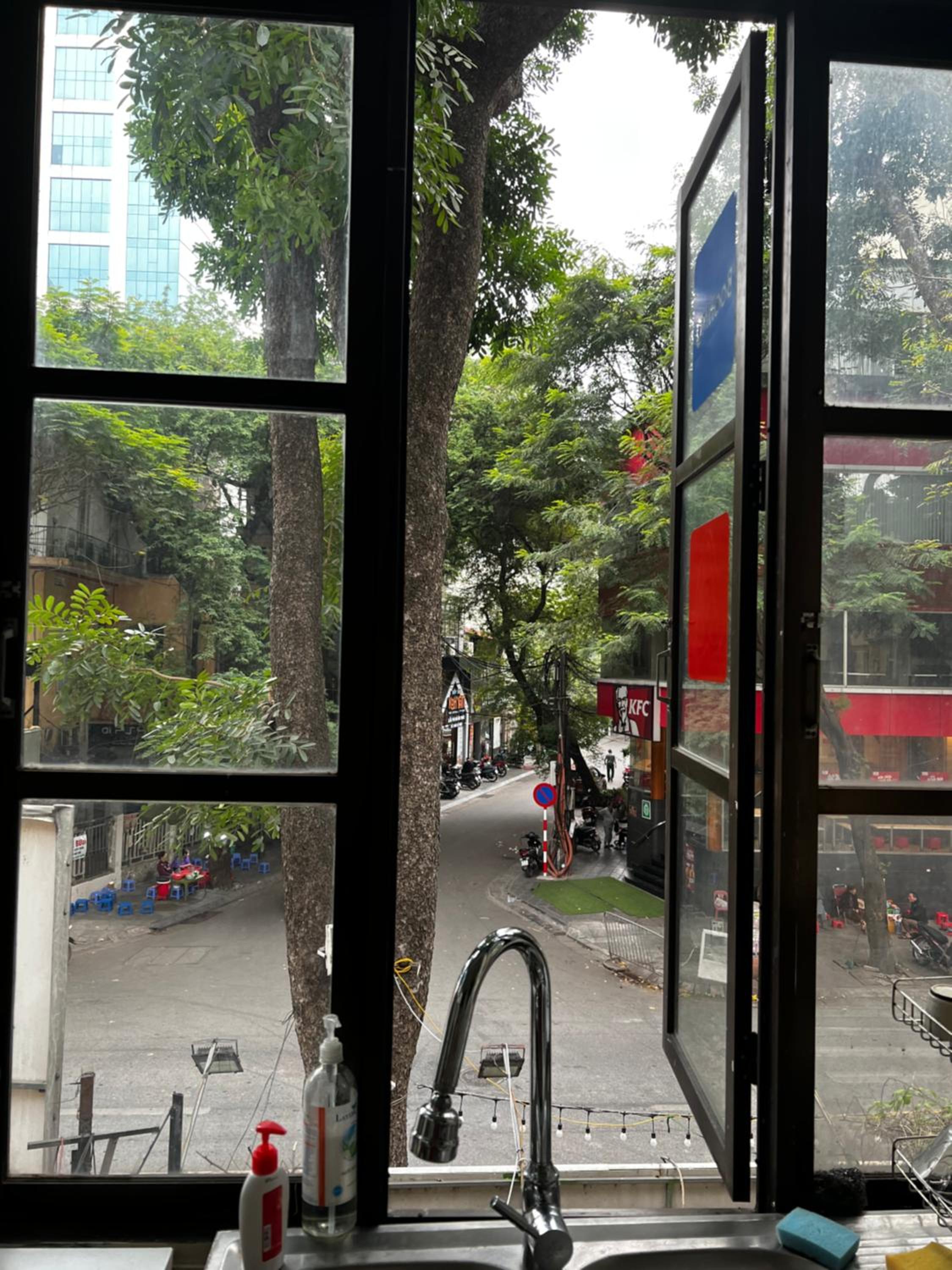 The First Ba Trieu Ha Noi