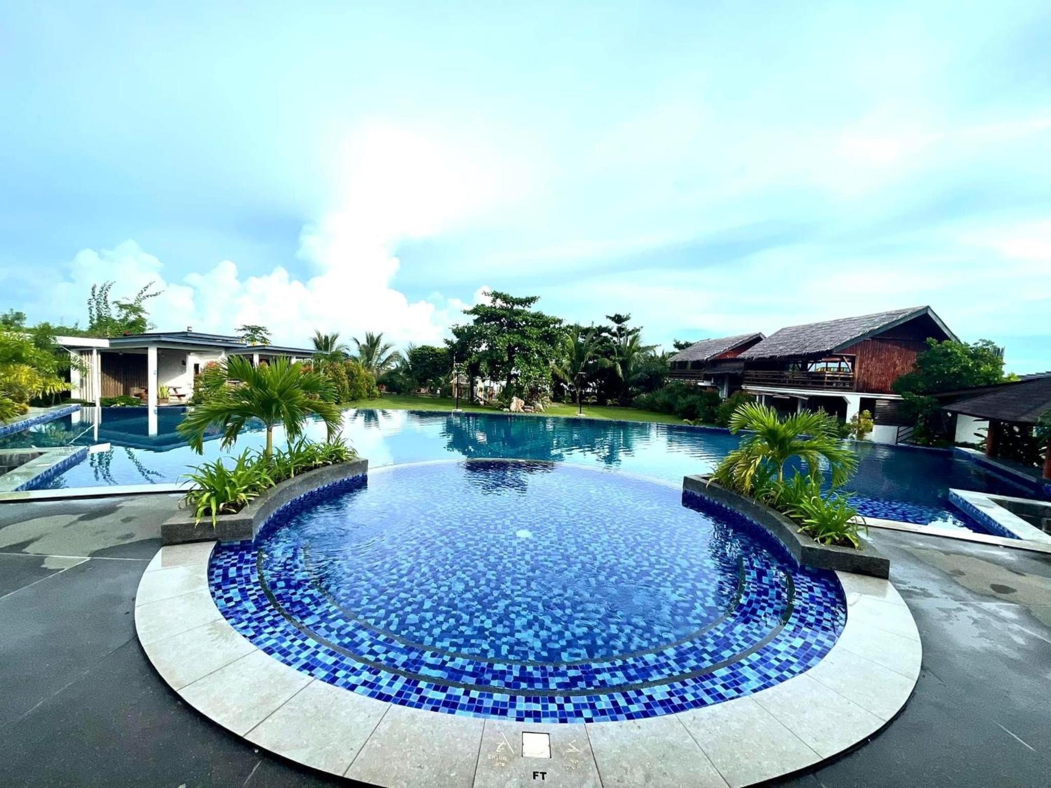 Vistapaloma beach resort view 3