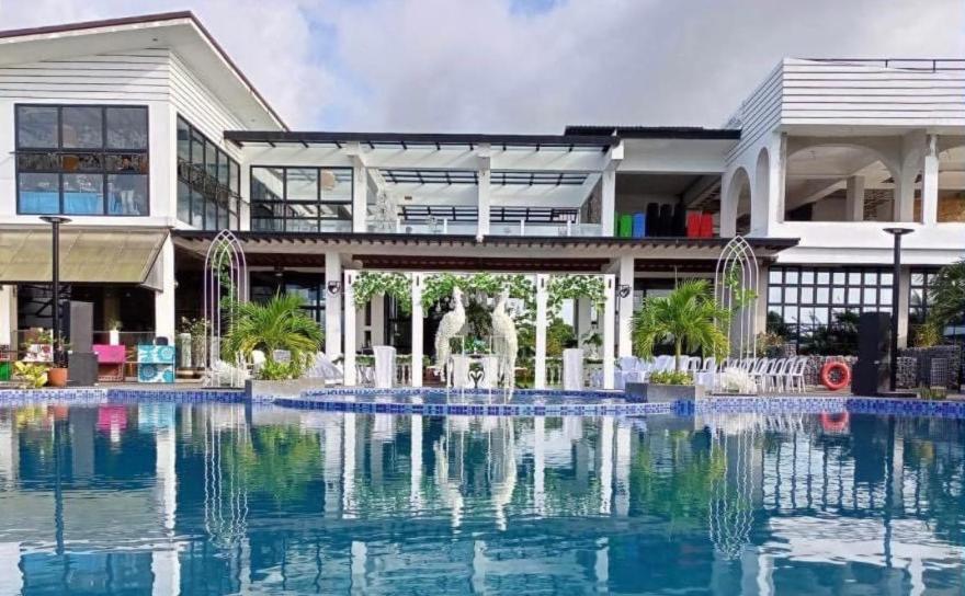 Vistapaloma beach resort view 2