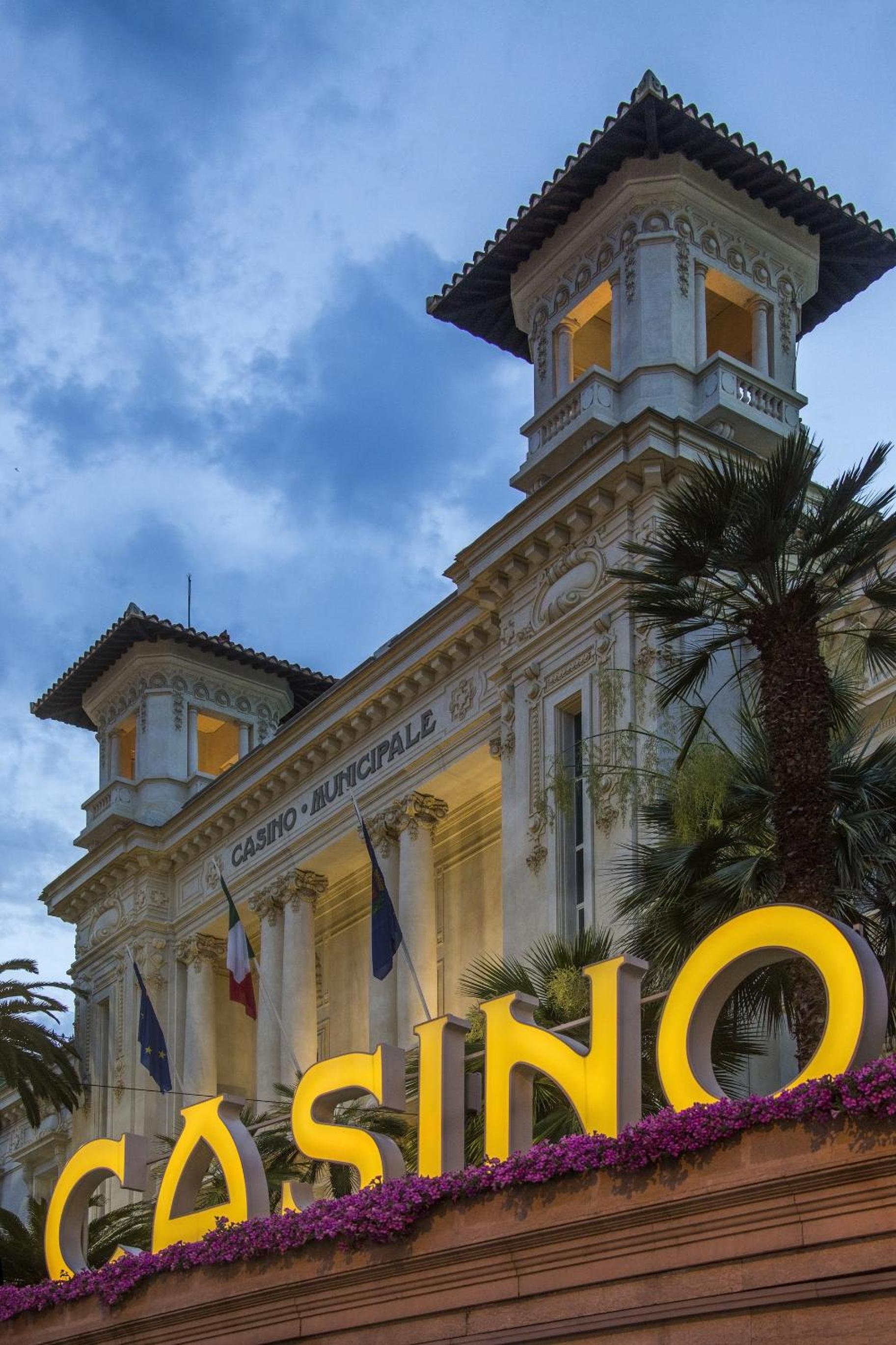53 Solaro Apartments
