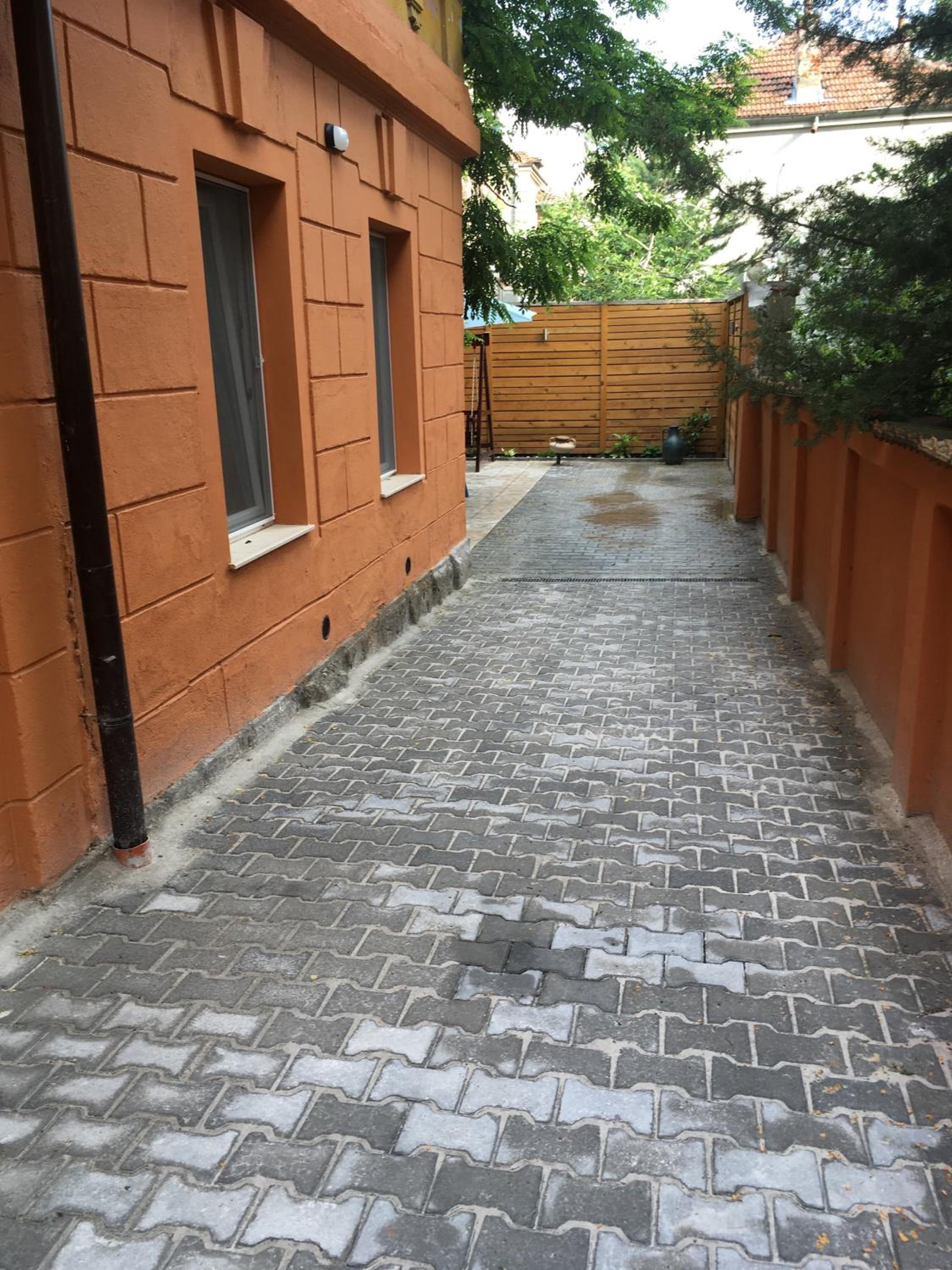 Photo 35