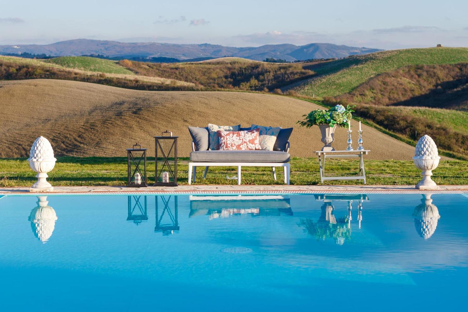 VILLA LAJATICO Farmhouse with Private Pool view 4