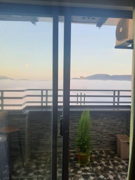 Muong Thanh Da Nang view sea