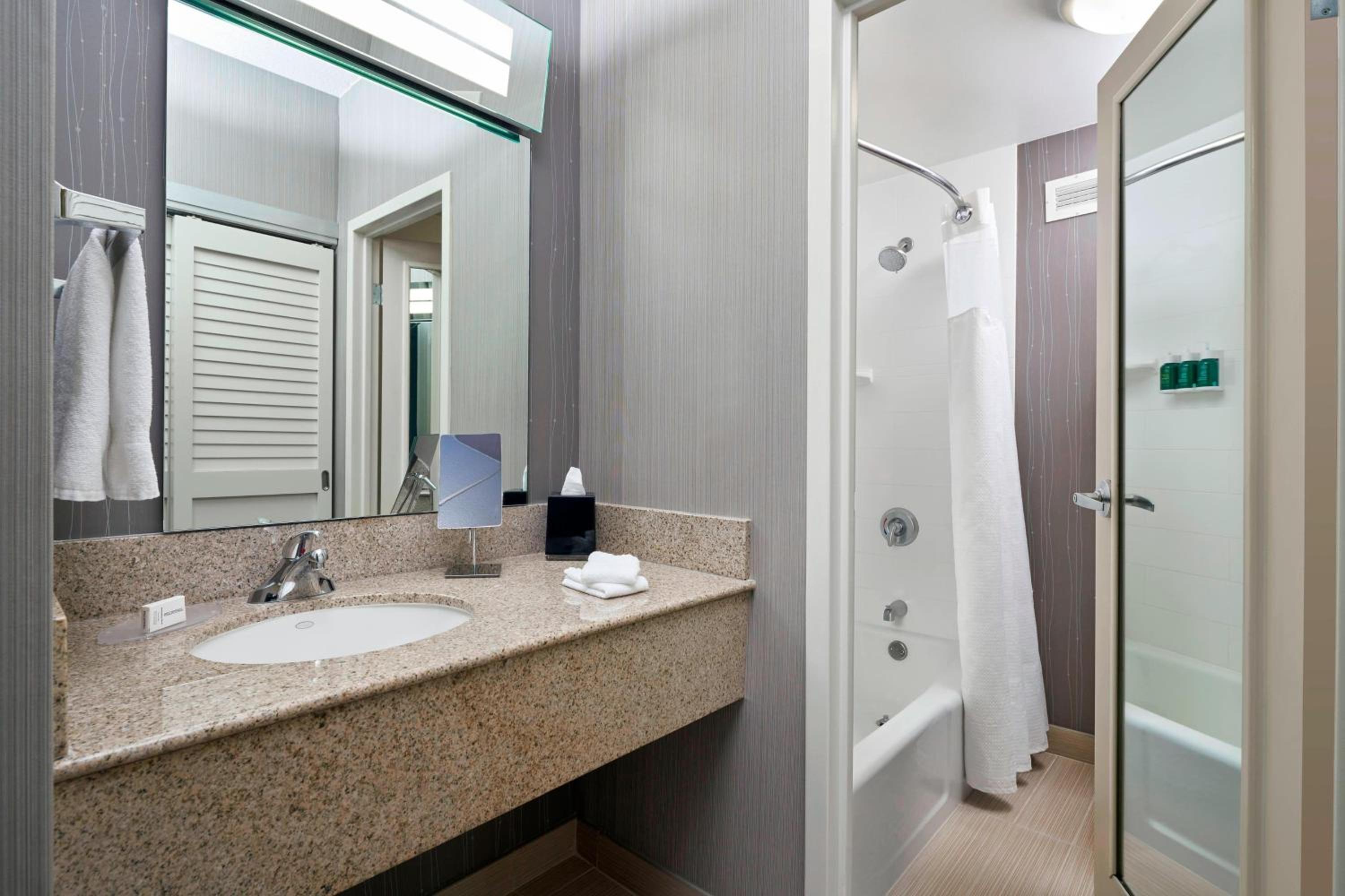 Courtyard By Marriott Baltimore BWI Airport - Property Image 19