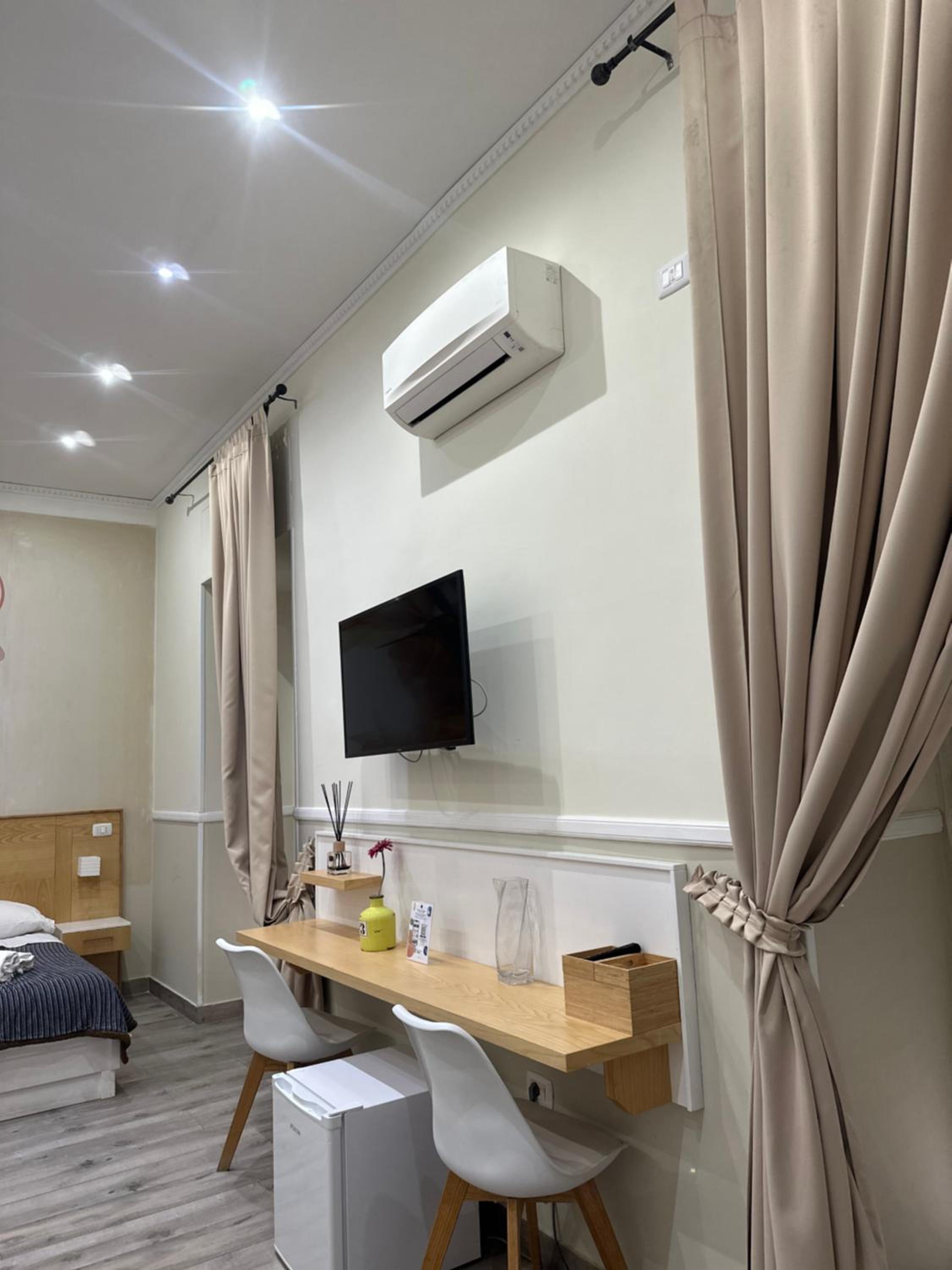 Parthenope Rooms