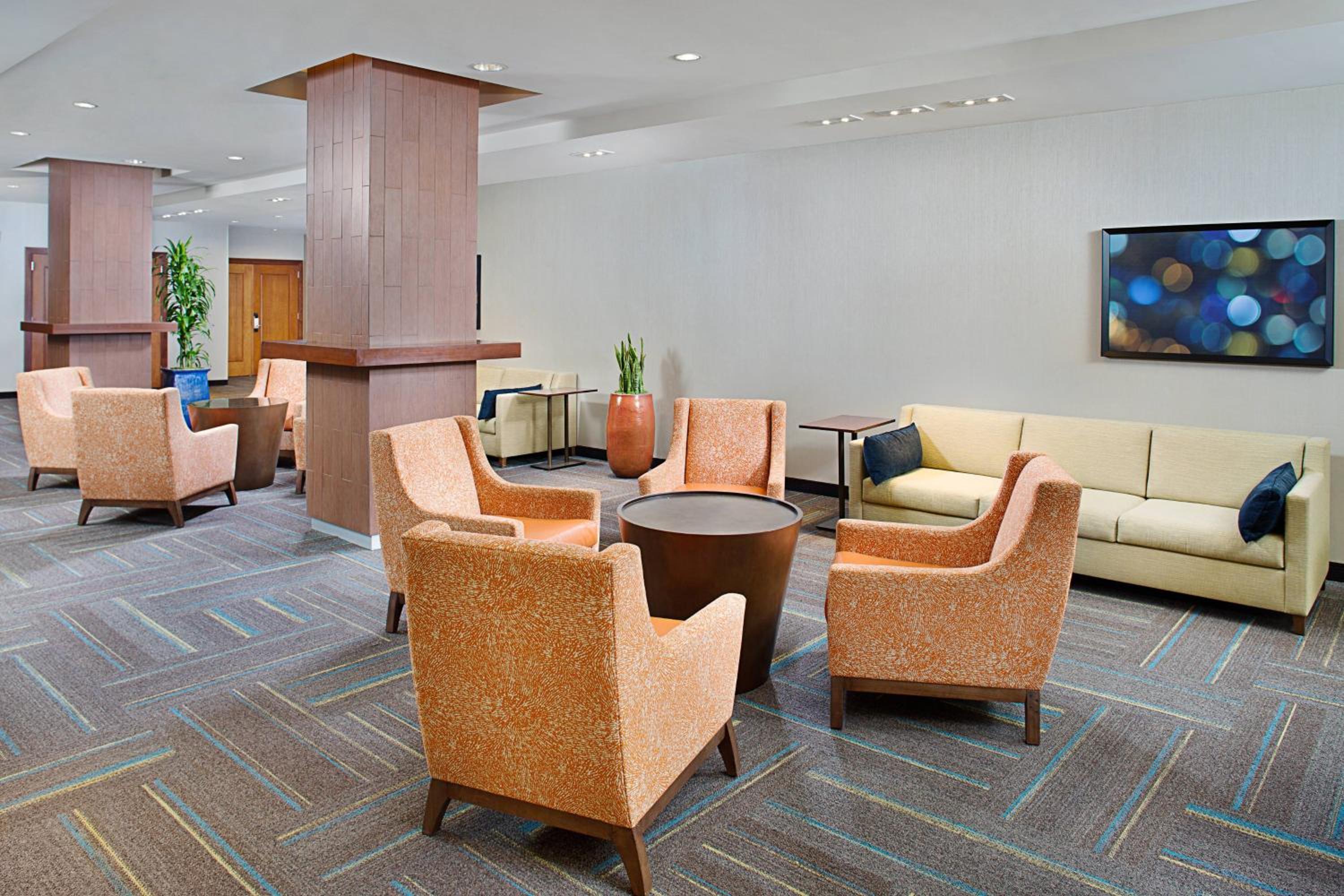 Residence Inn Seattle Bellevue Downtown - Property Image 8