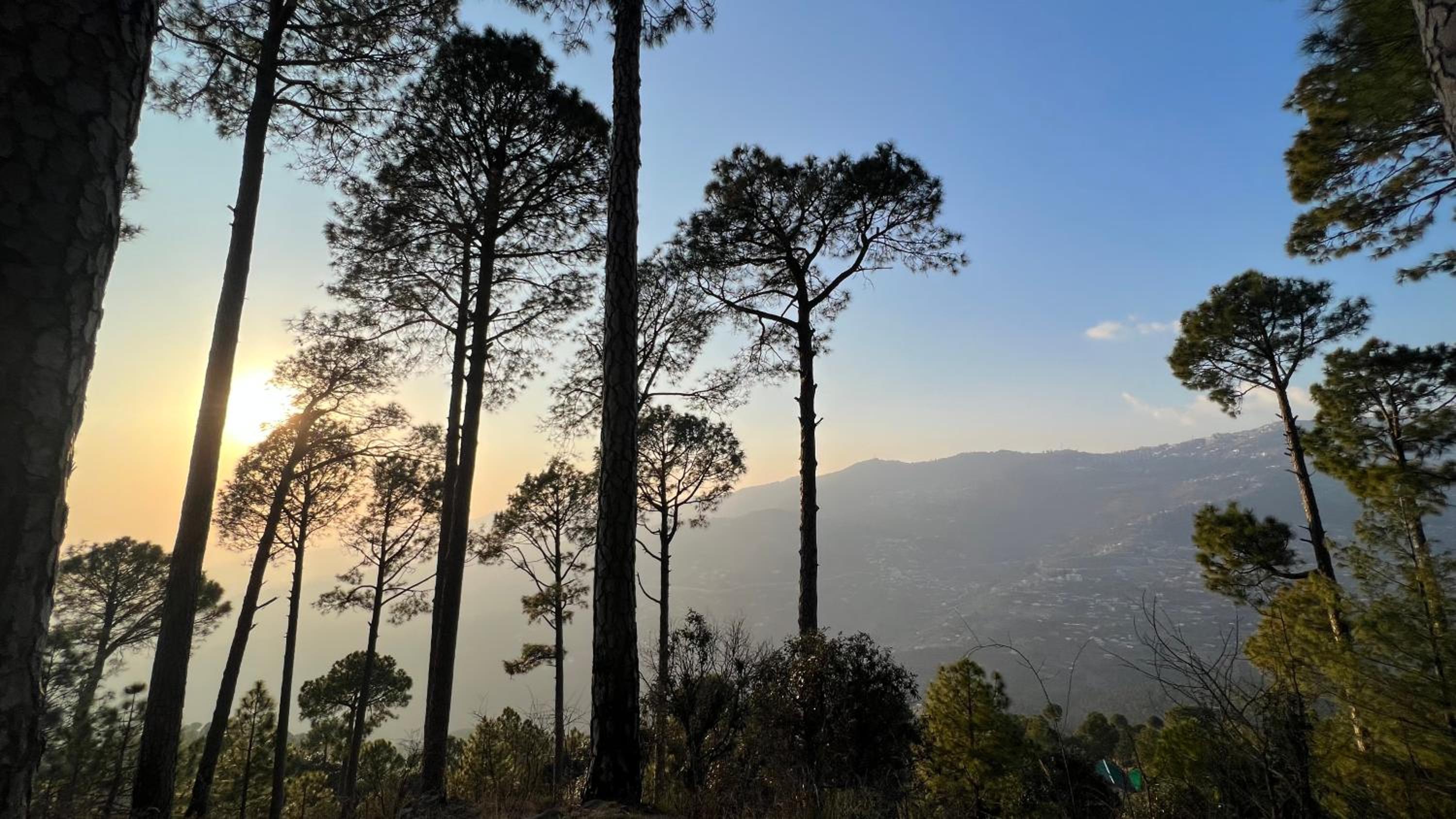 Cloud Nine Murree Hut1 view 2