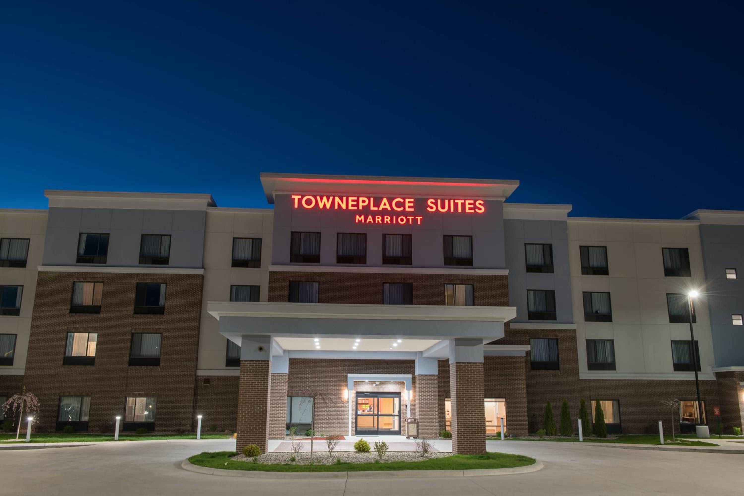 Coldwater Vacations - TownePlace Suites by Marriott Battle Creek - Property Image 1
