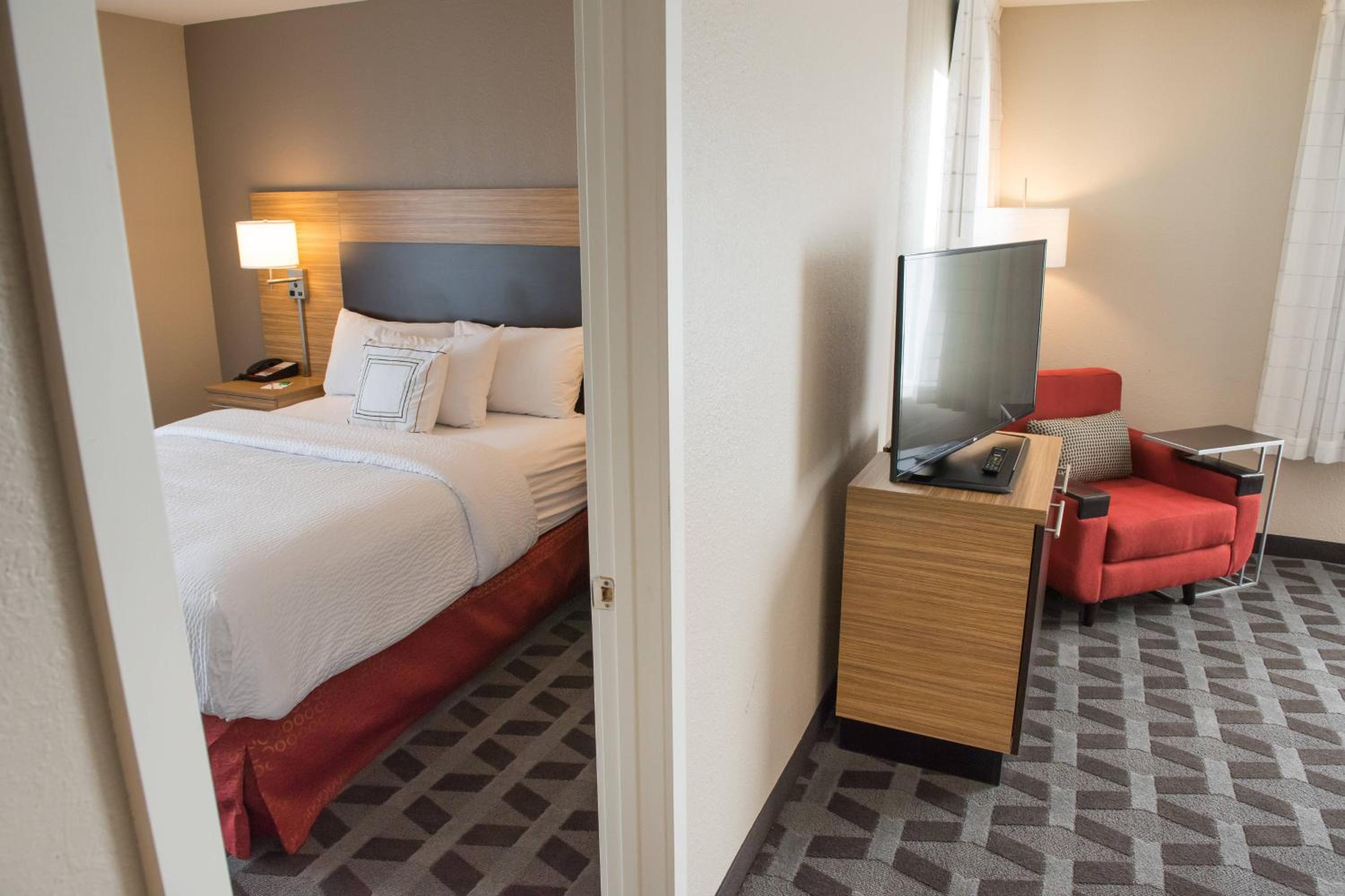 Battle Creek Vacations - TownePlace Suites by Marriott Battle Creek - Property Image 5