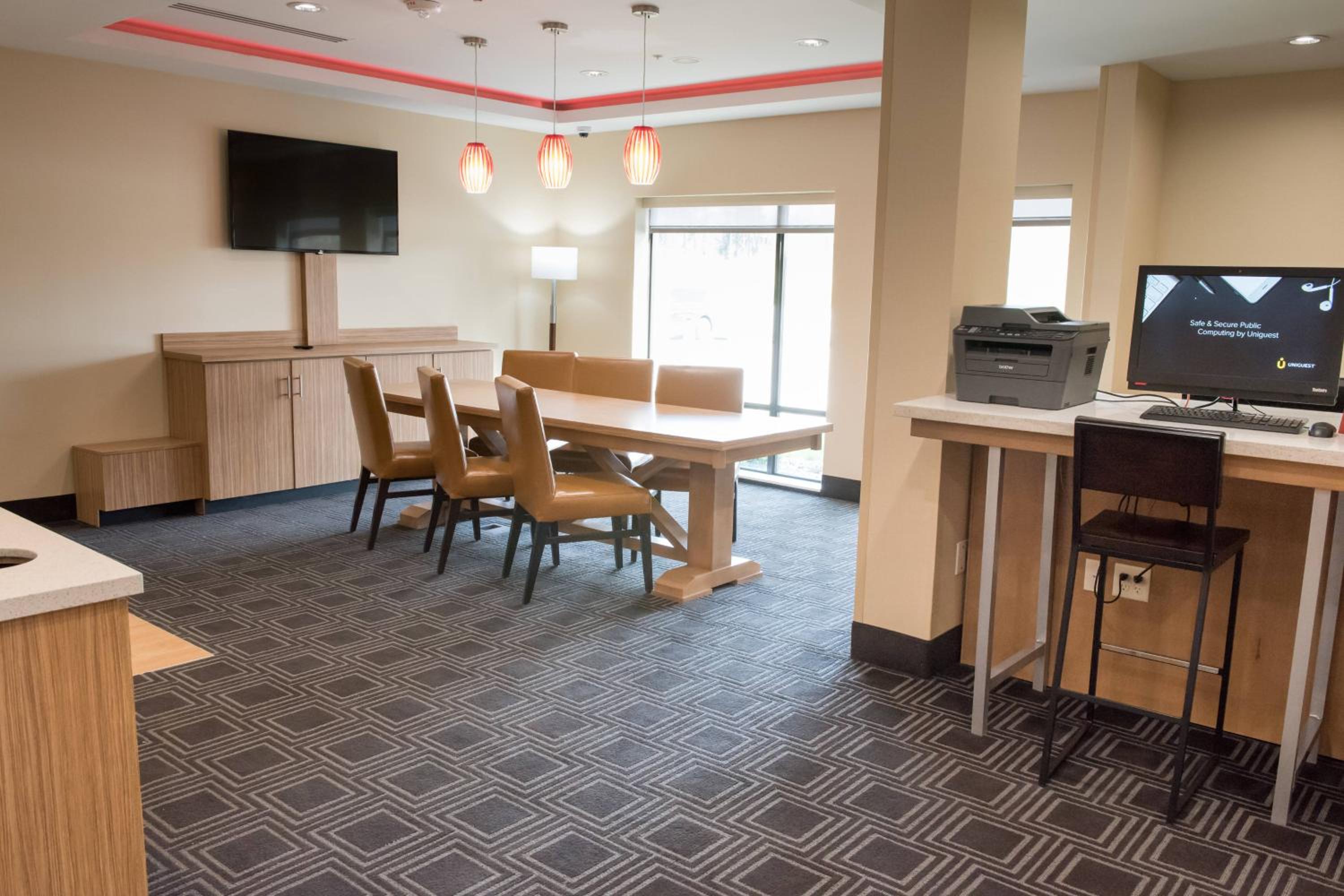 Battle Creek Vacations - TownePlace Suites by Marriott Battle Creek - Property Image 14