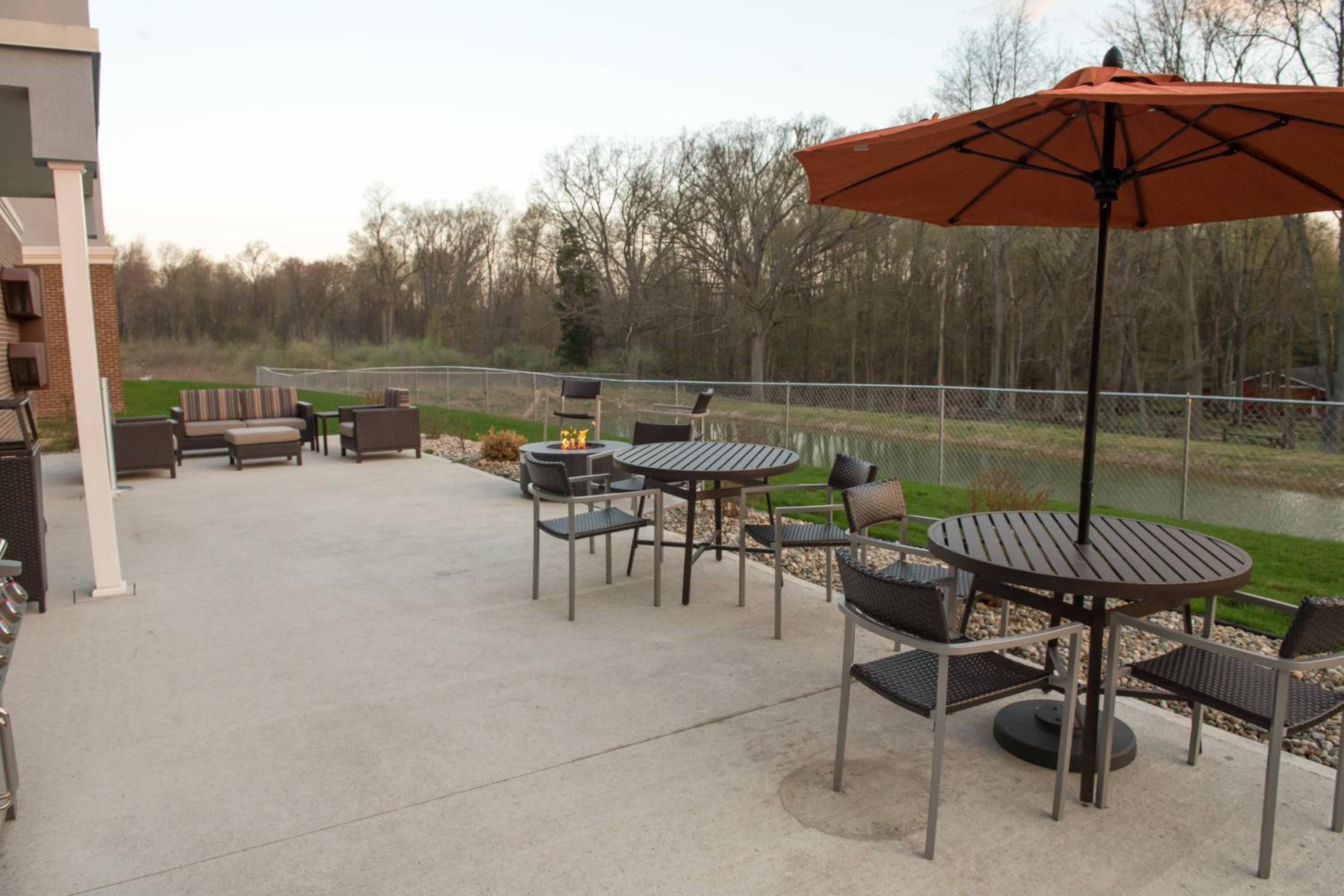 Battle Creek Vacations - TownePlace Suites by Marriott Battle Creek - Property Image 17