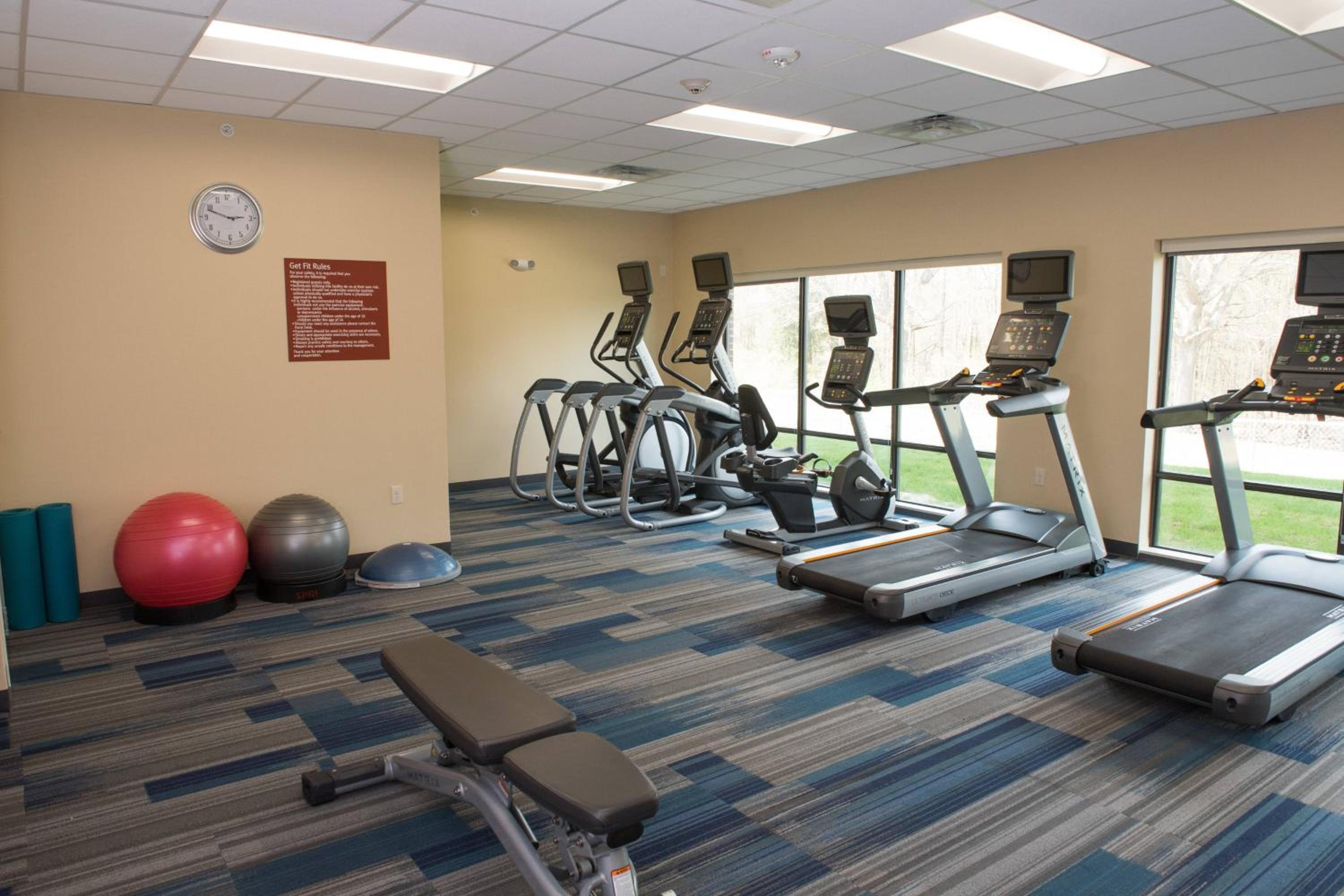 Battle Creek Vacations - TownePlace Suites by Marriott Battle Creek - Property Image 19