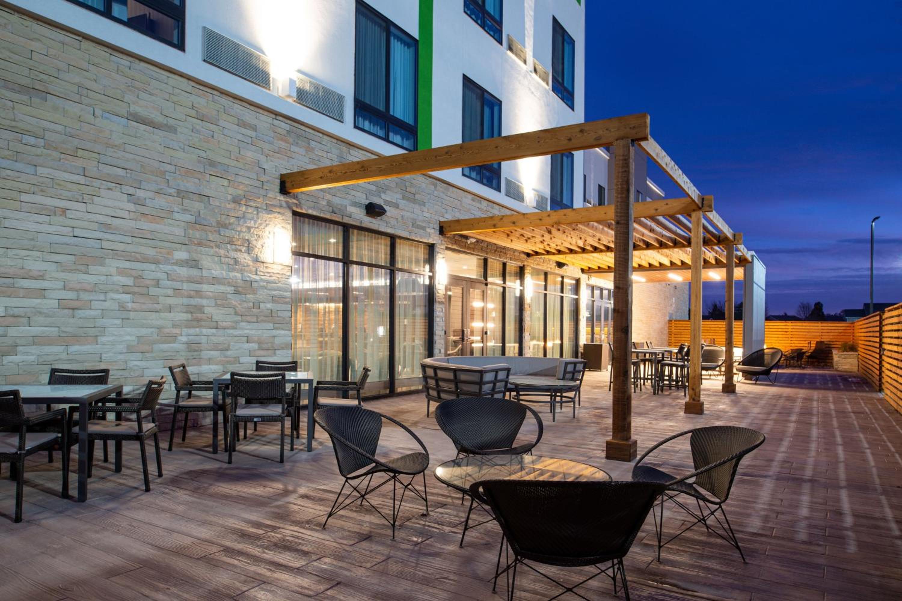 Courtyard Kansas City Olathe - Property Image 18