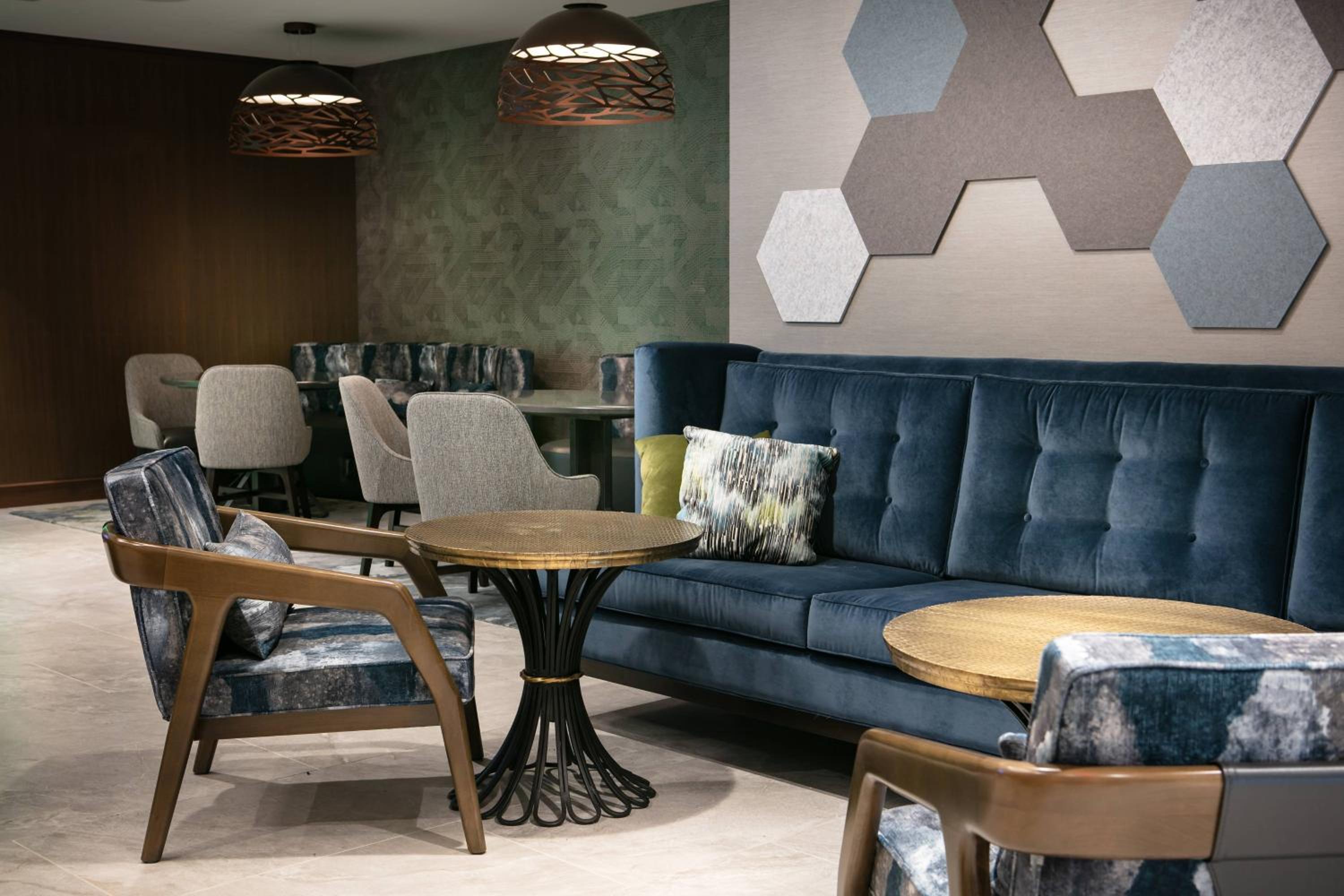 Des Moines Vacations - West Des Moines Marriott - Property Image 2