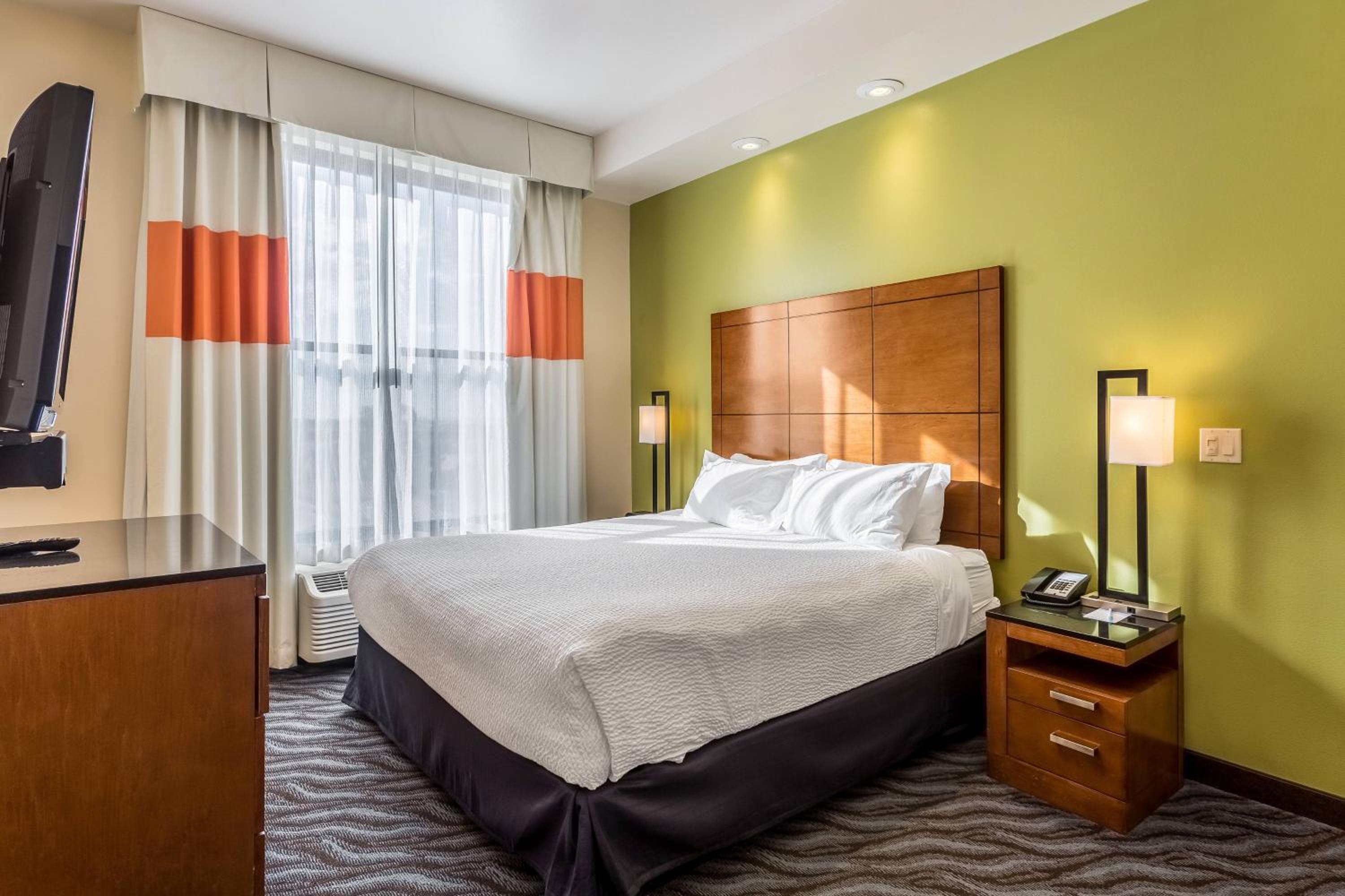 Alamogordo Vacations - Fairfield Inn  Suites by Marriott Alamogordo - Property Image 11
