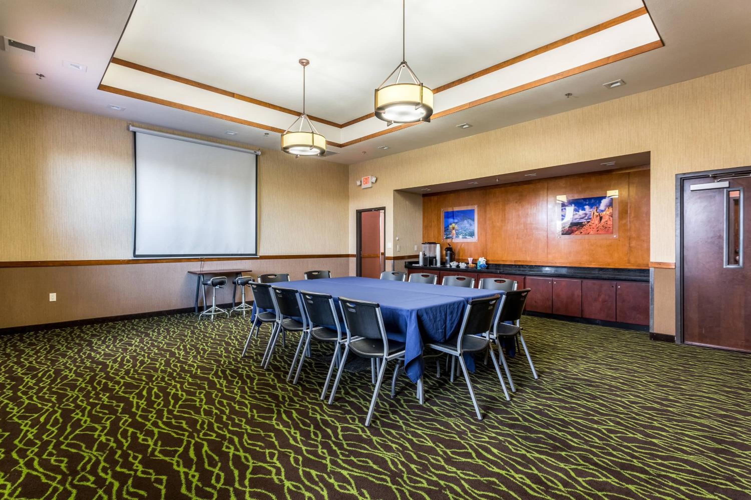 Alamogordo Vacations - Fairfield Inn  Suites by Marriott Alamogordo - Property Image 4