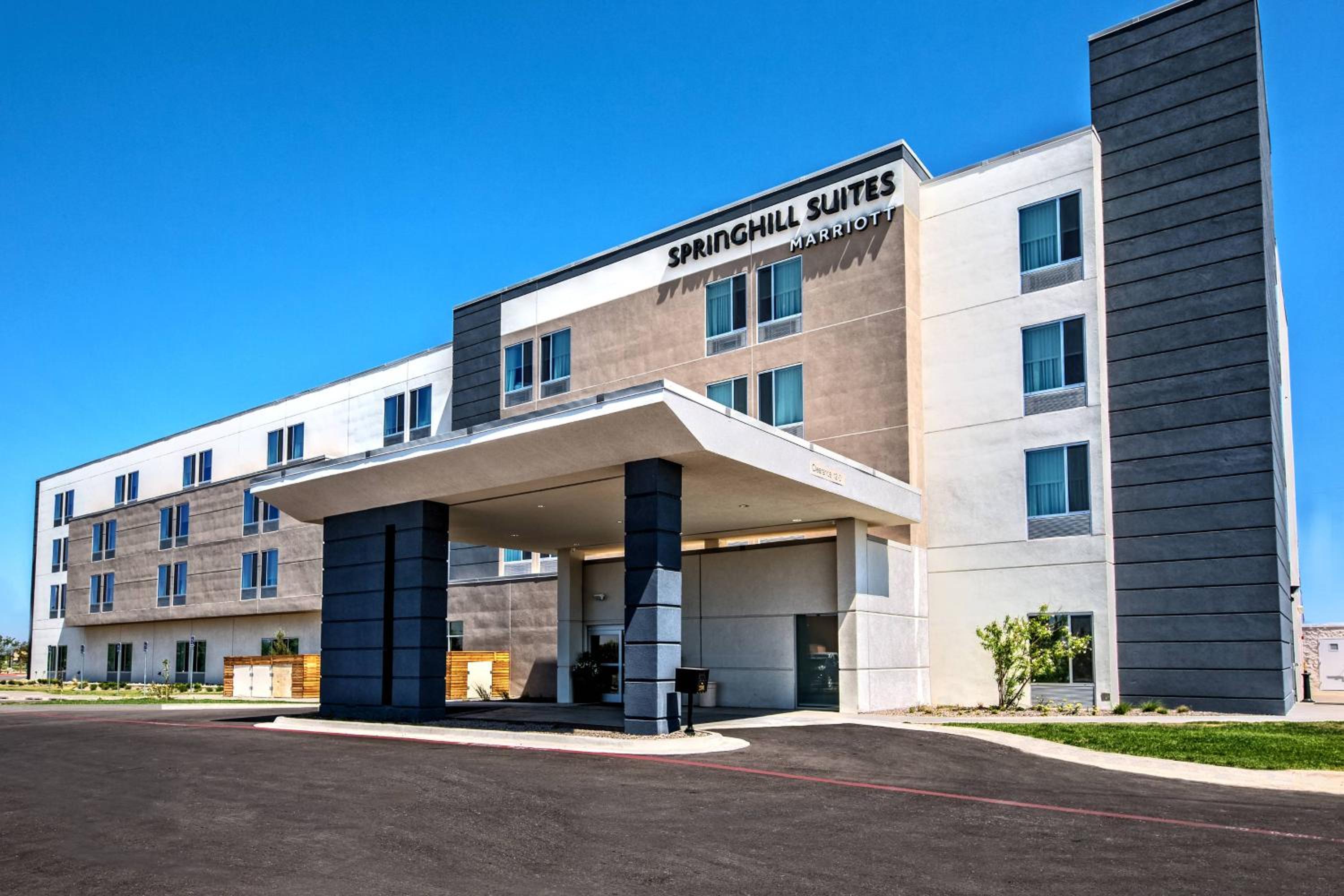Hotel SpringHill Suites by Marriott Amarillo - Image 1