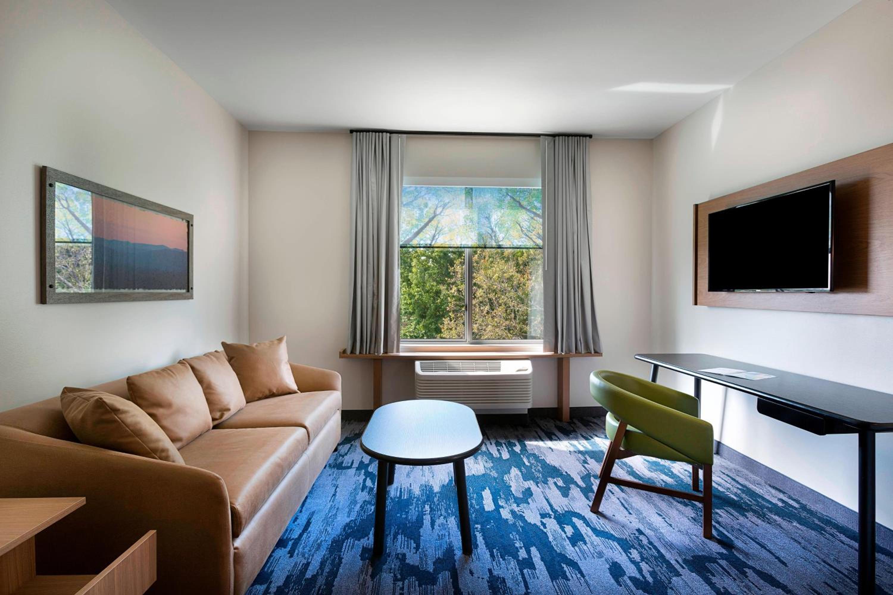 Fairfield Inn  Suites by Marriott Shelby - Property Image 7