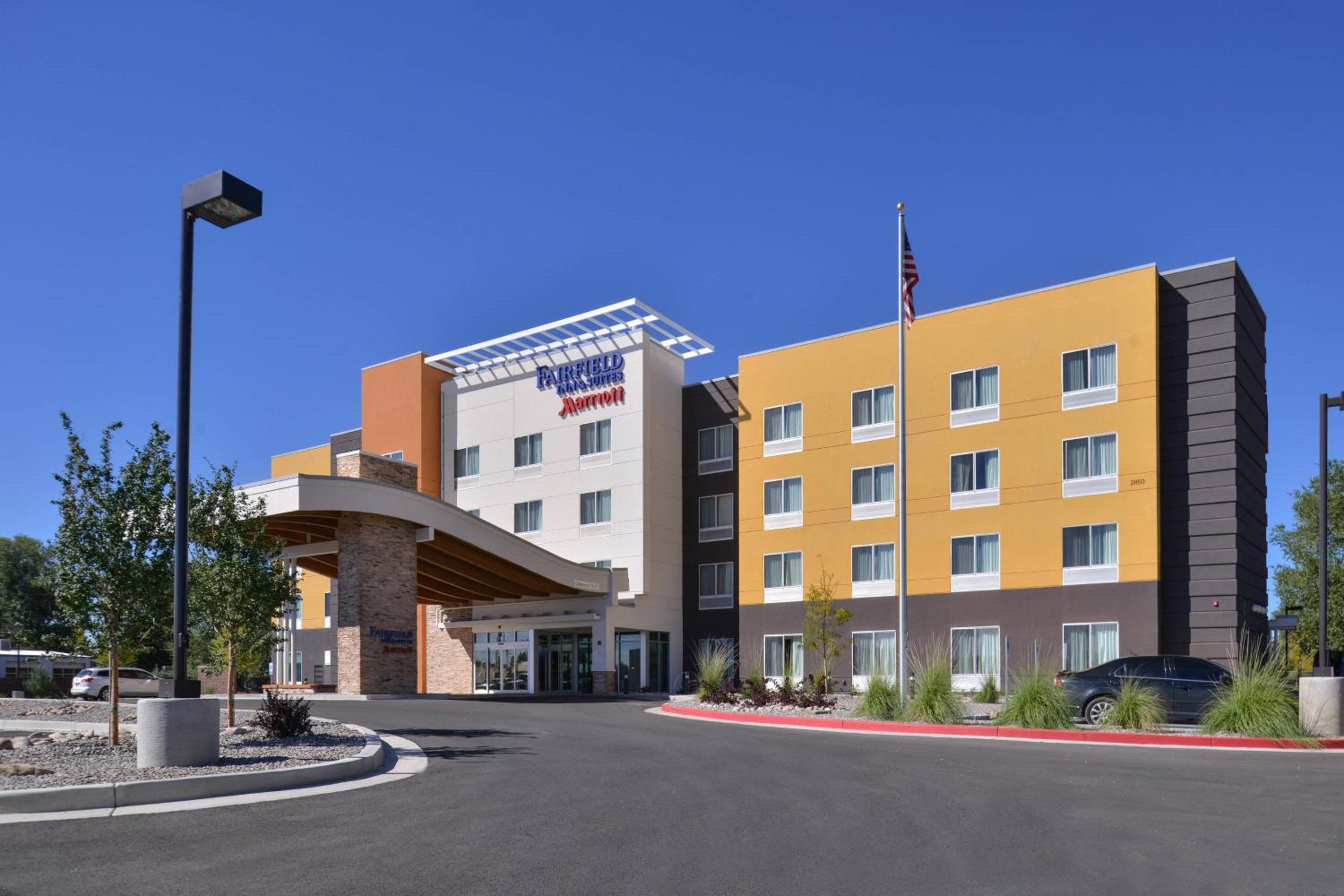 Farmington Vacations - Fairfield Inn  Suites Farmington - Property Image 1