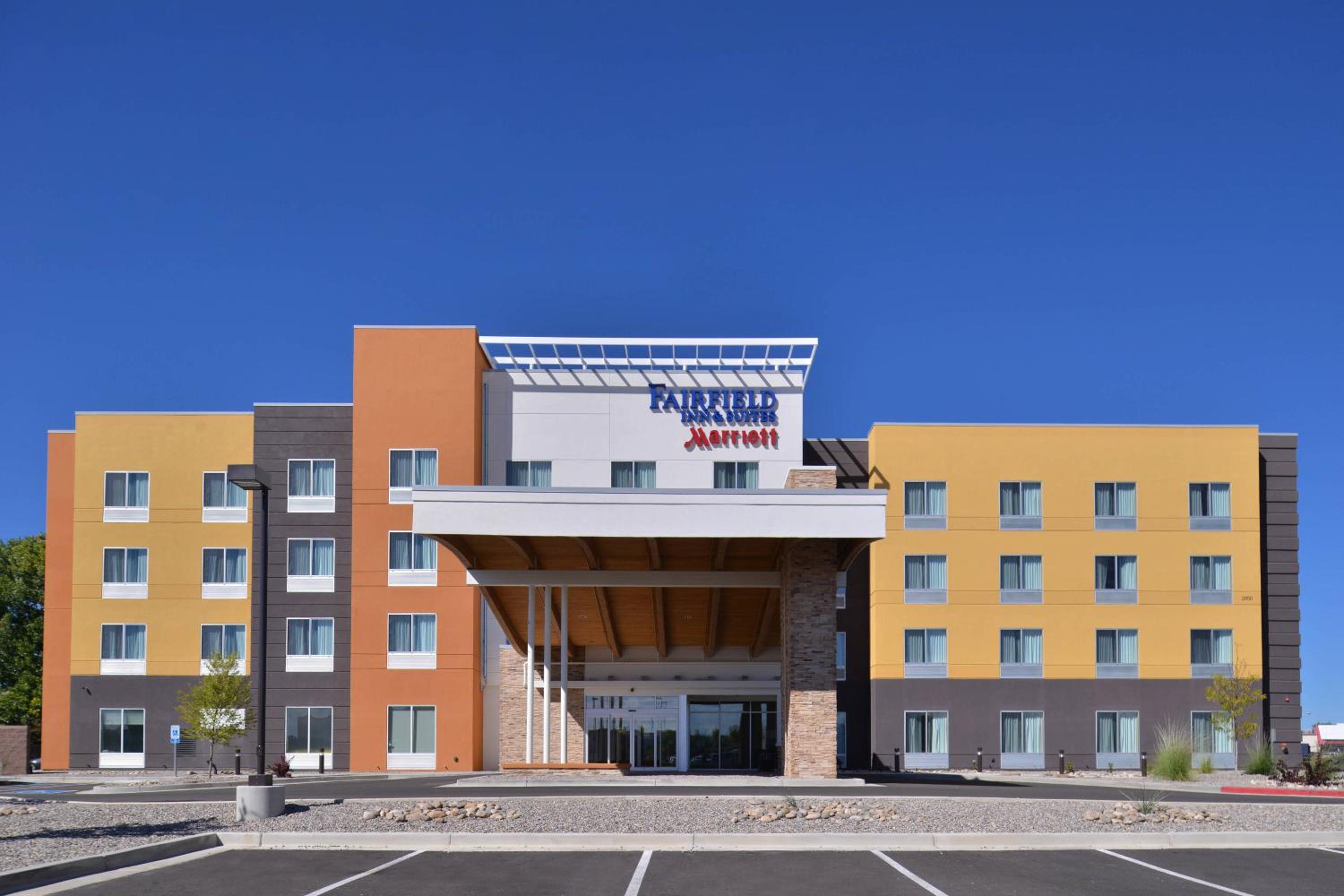 Farmington Vacations - Fairfield Inn  Suites Farmington - Property Image 1