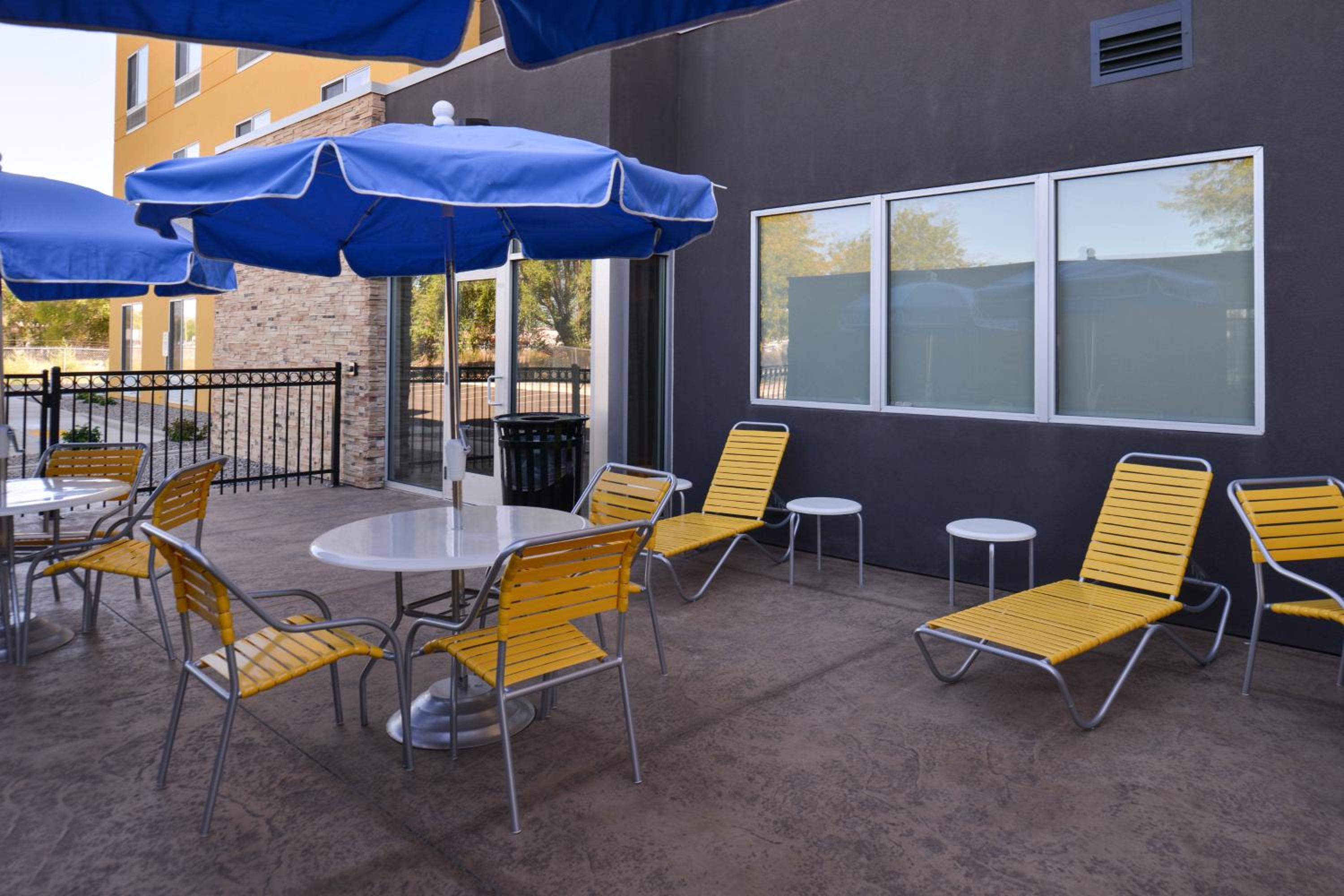 Farmington Vacations - Fairfield Inn  Suites Farmington - Property Image 4