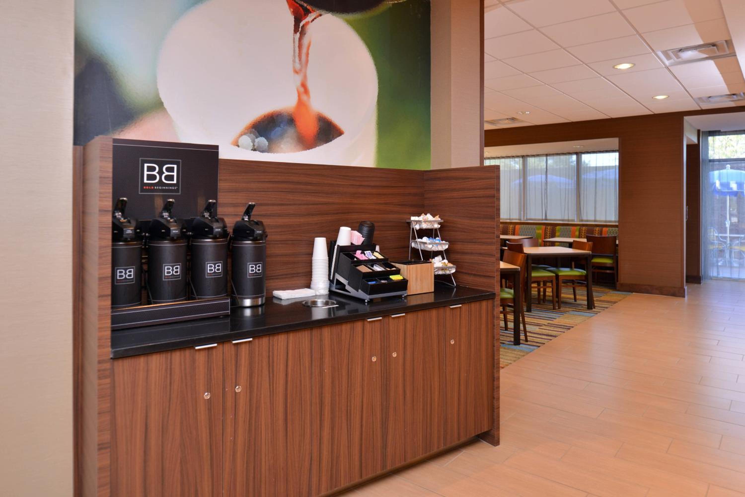 Farmington Vacations - Fairfield Inn  Suites Farmington - Property Image 2