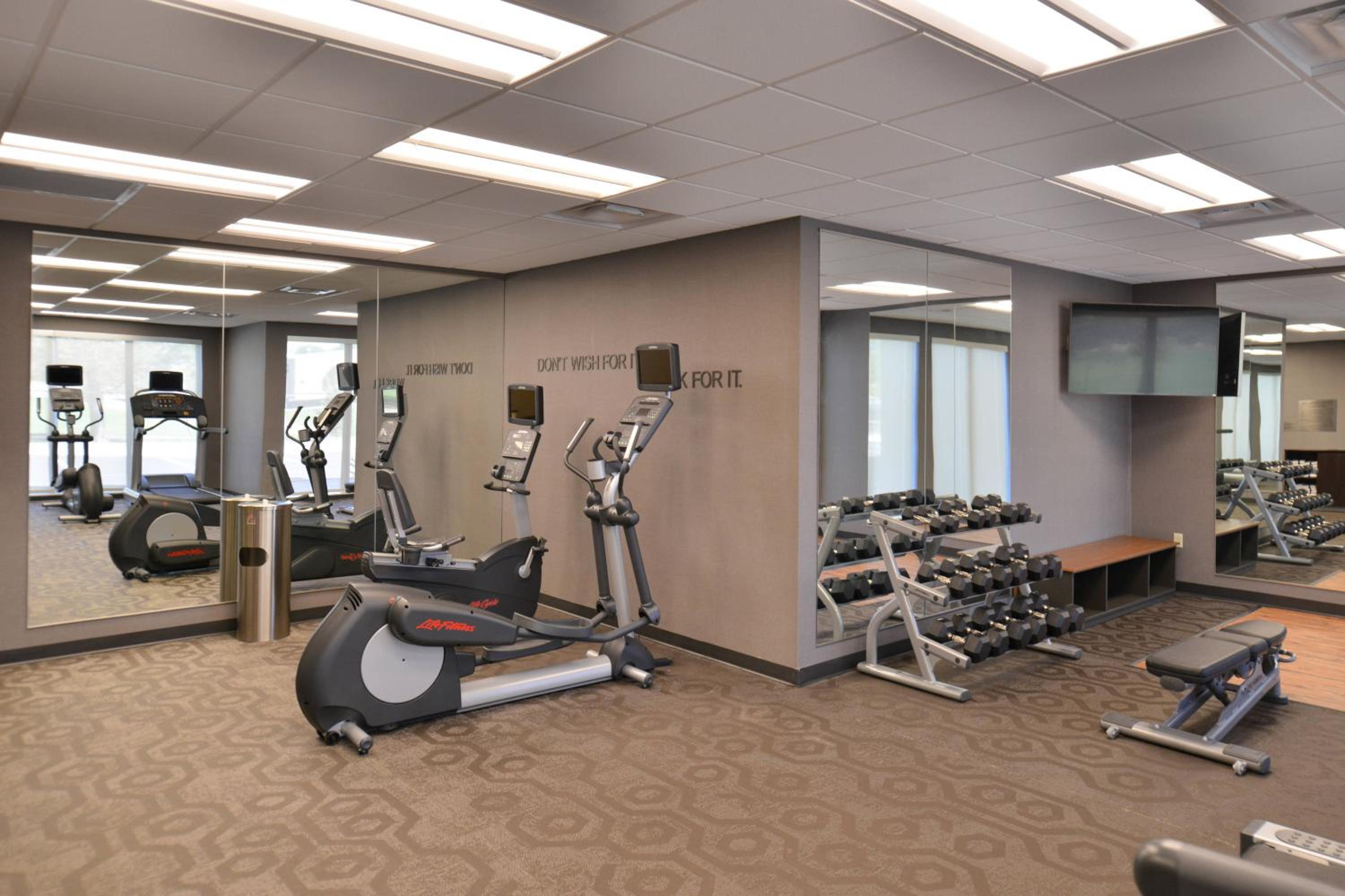 Farmington Vacations - Fairfield Inn  Suites Farmington - Property Image 5