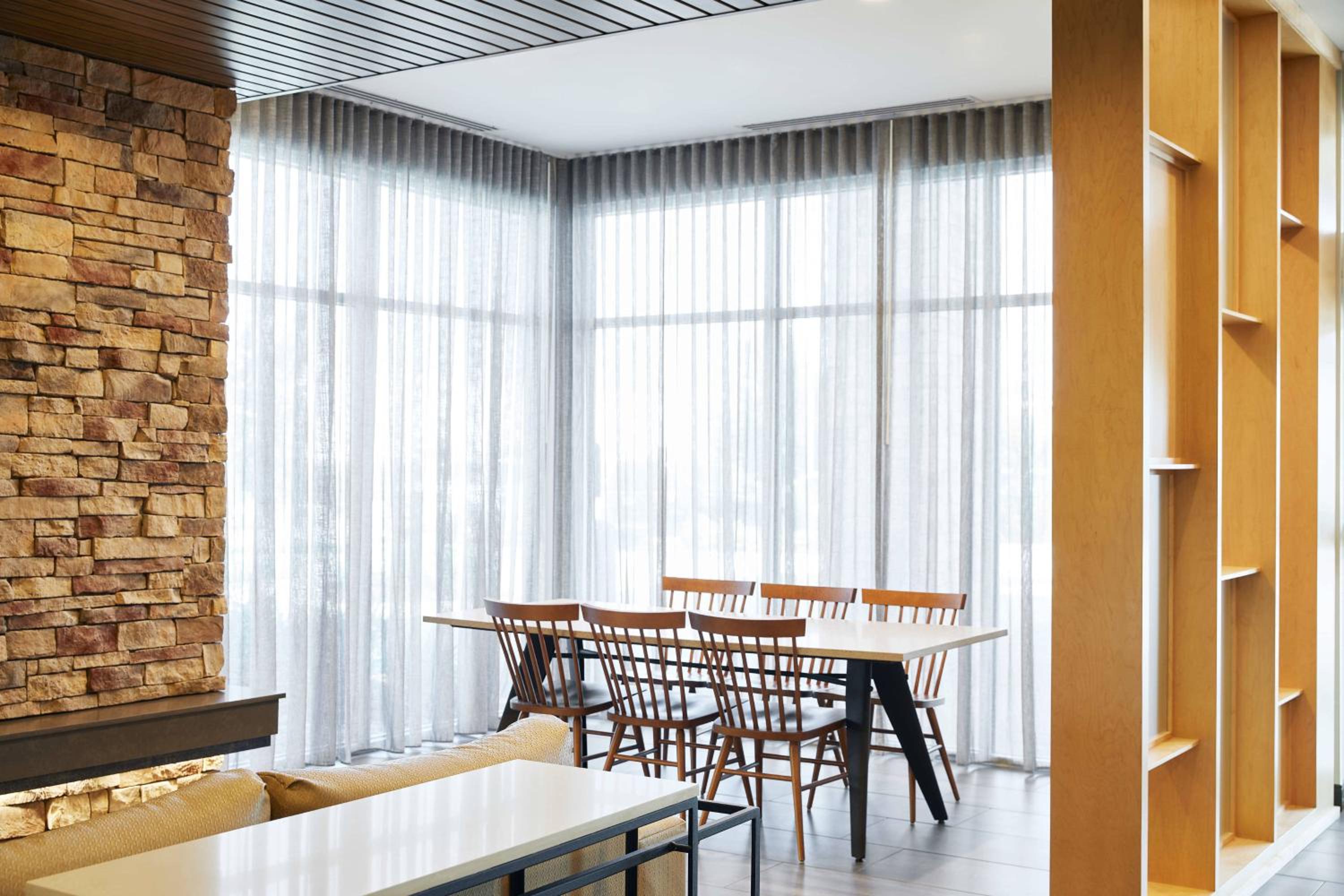 Fairfield Inn & Suites by Marriott Kansas City Belton