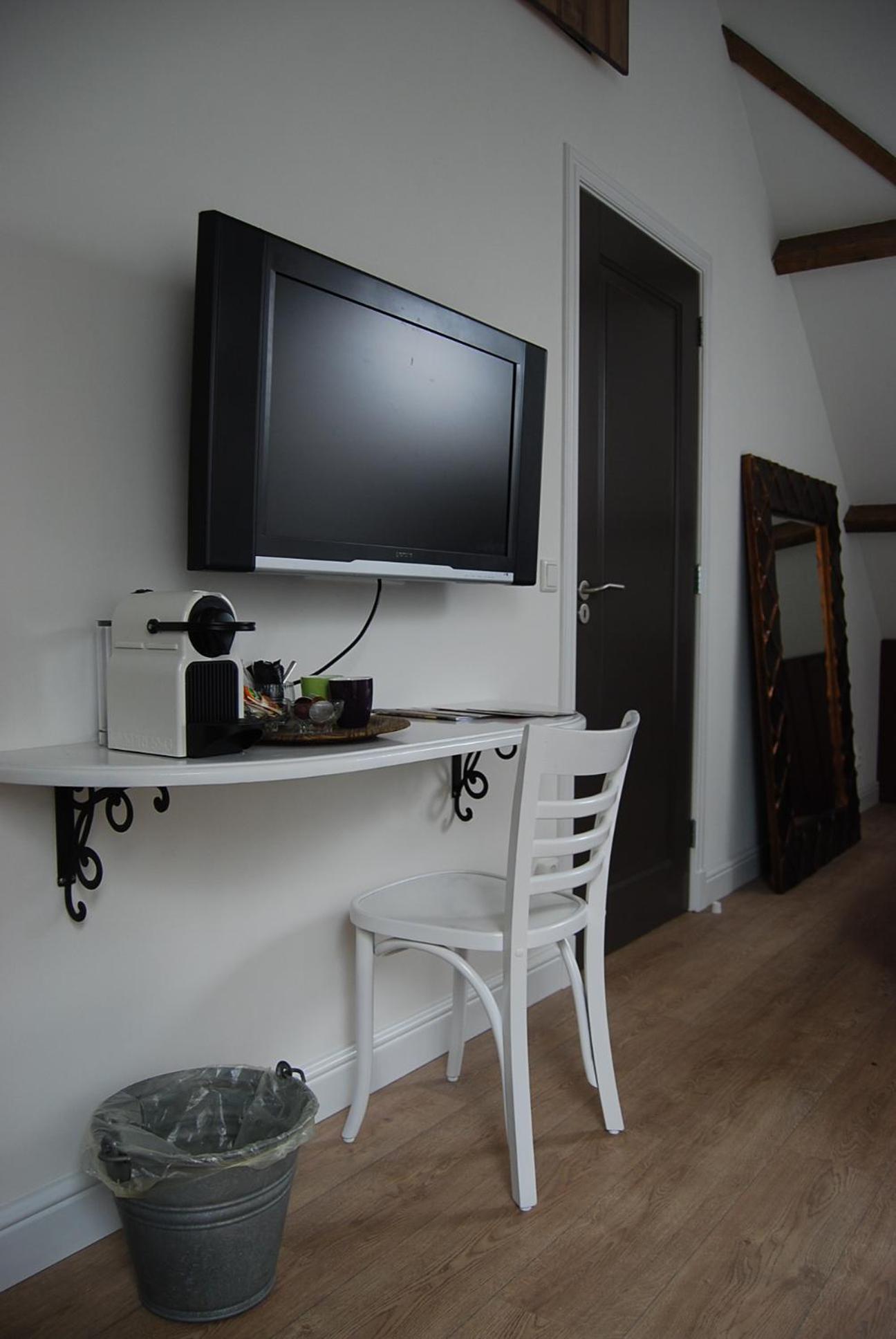 Photo 18