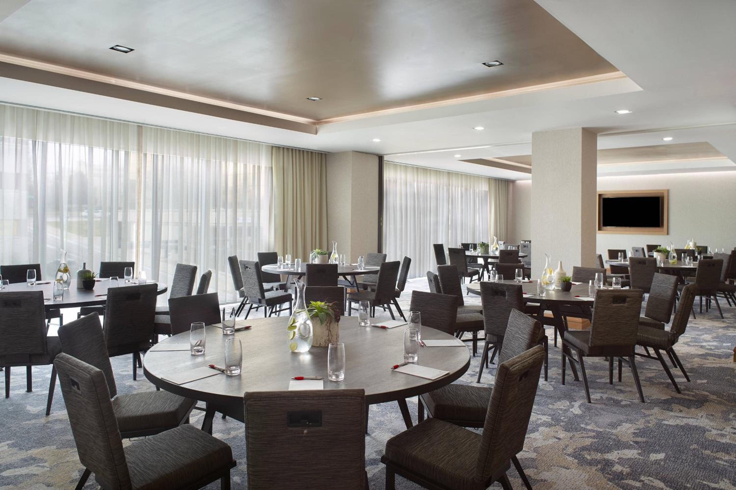 Lexington Vacations - Lexington Marriott City Center - Property Image 23